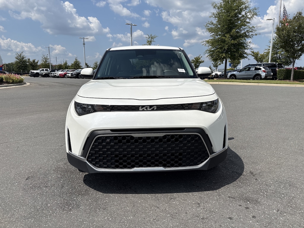 Used 2025 Kia Soul LX Hatchback