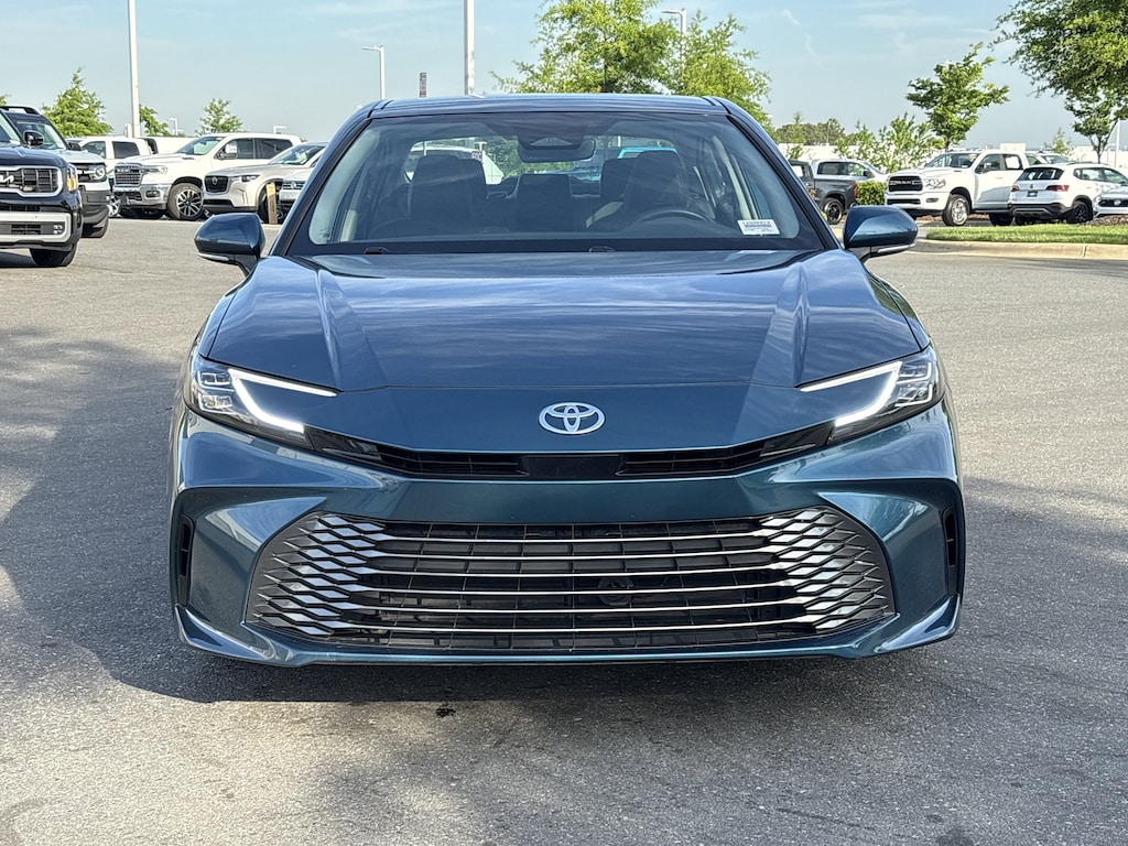 Used 2025 Toyota Camry XLE Sedan