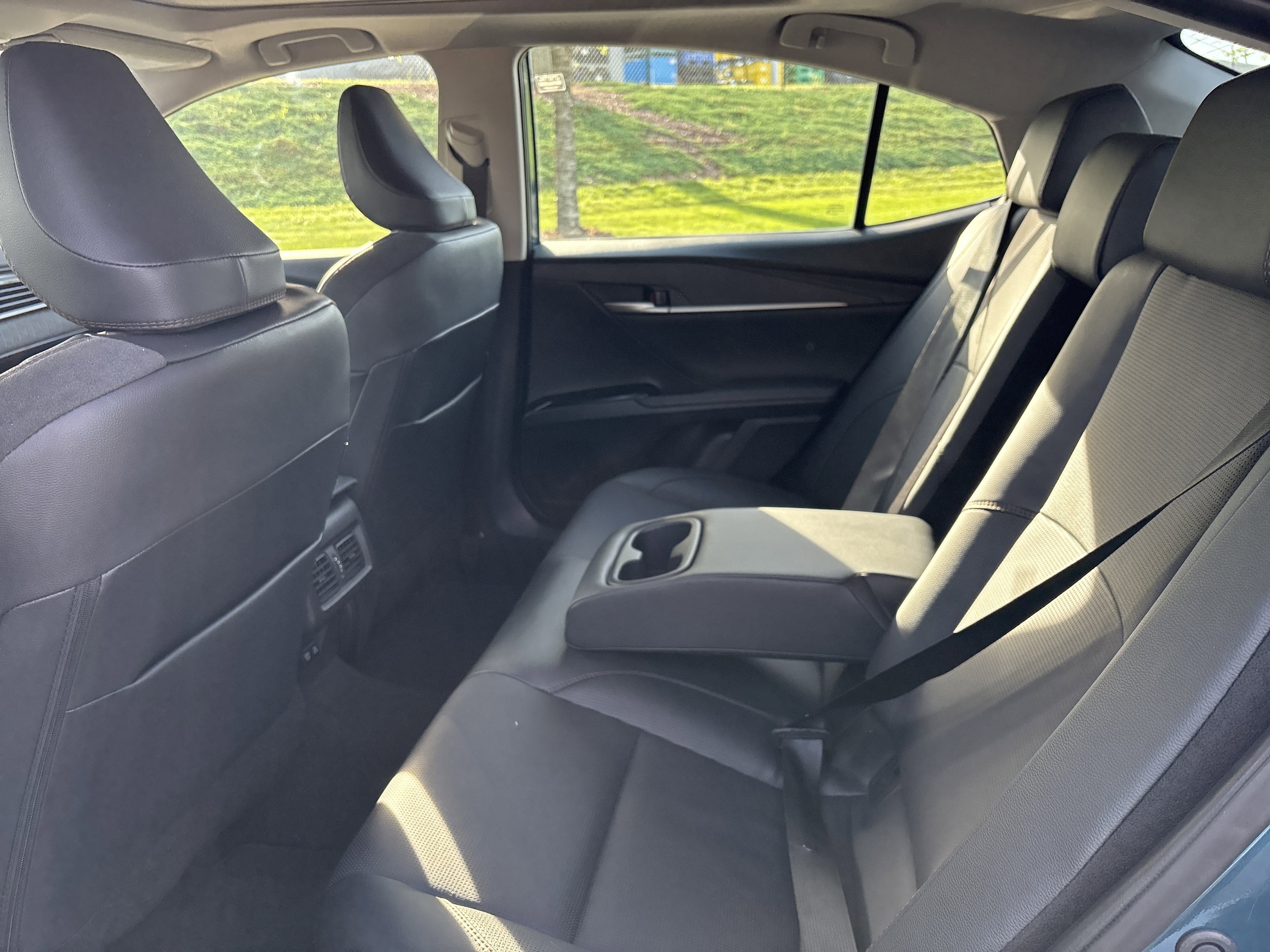 2025 Toyota Camry XLE photo 6