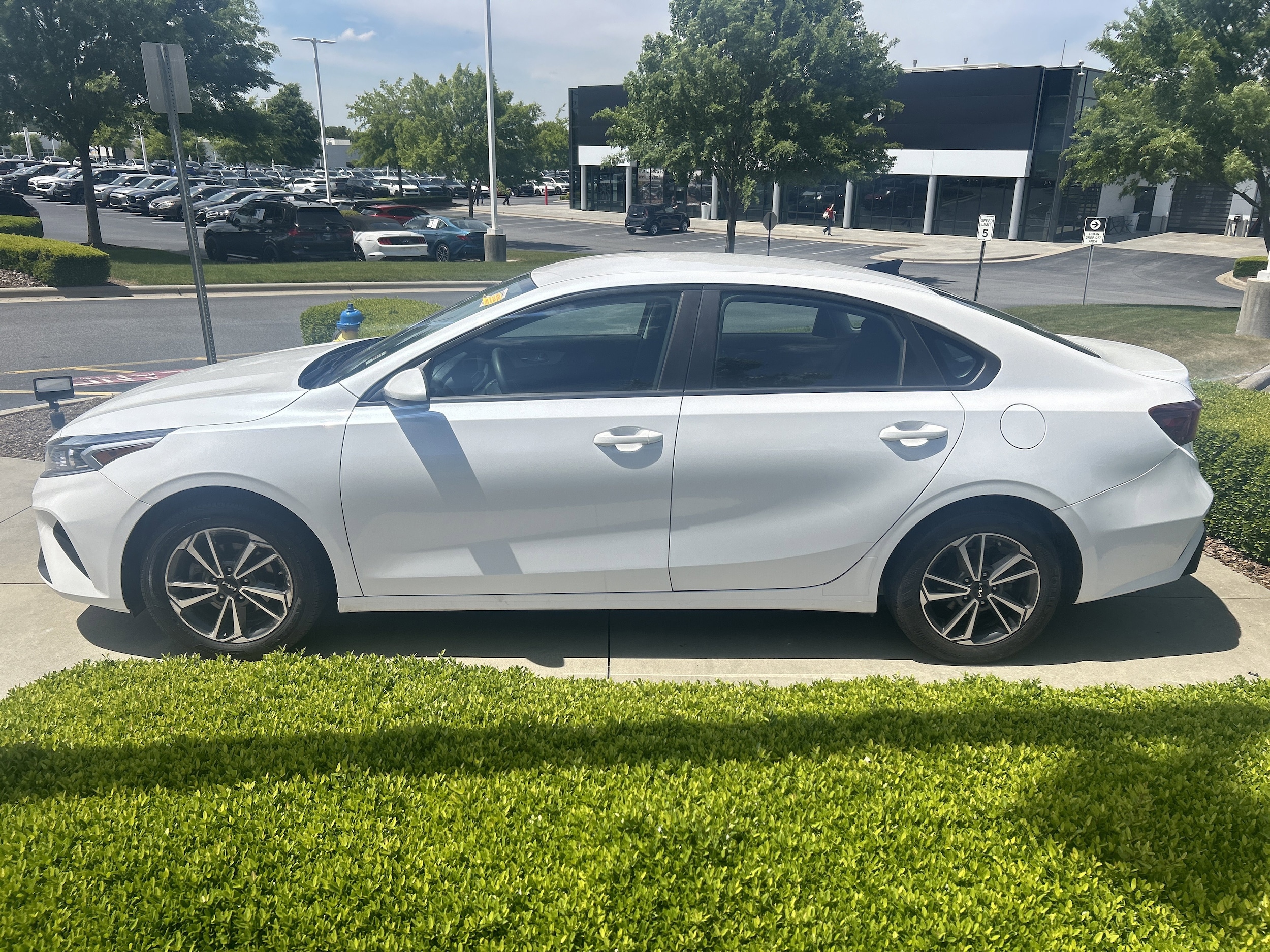 2023 Kia Forte LXS photo 6