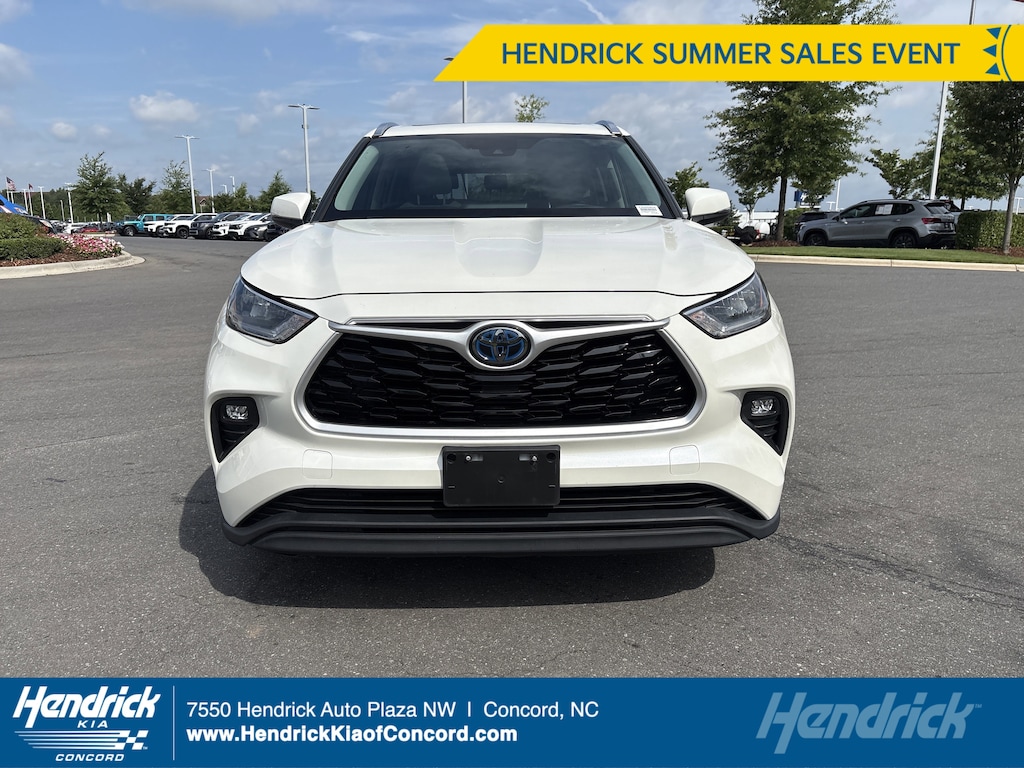Used 2020 Toyota Highlander Hybrid XLE SUV