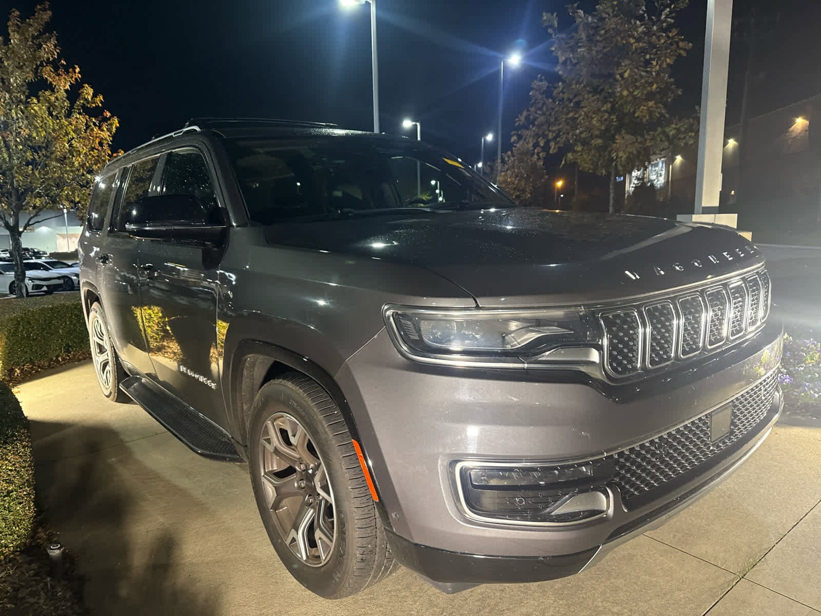 2023 Jeep Wagoneer Series III photo 2