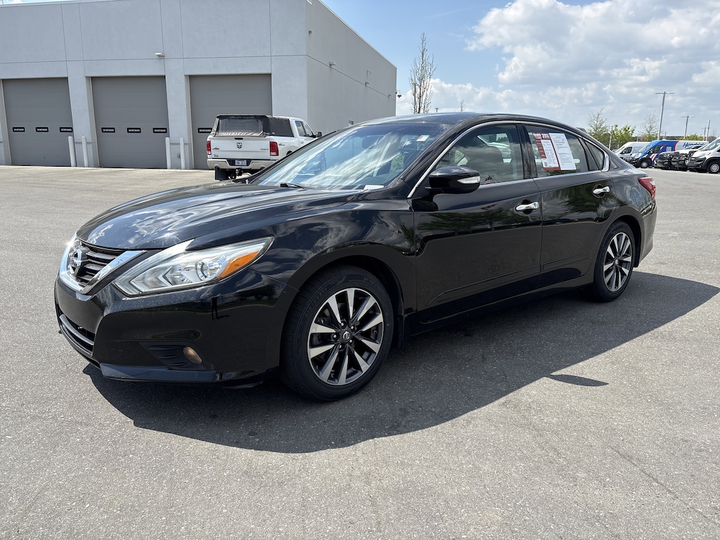 Used 2016 Nissan Altima 2.5 SV Sedan