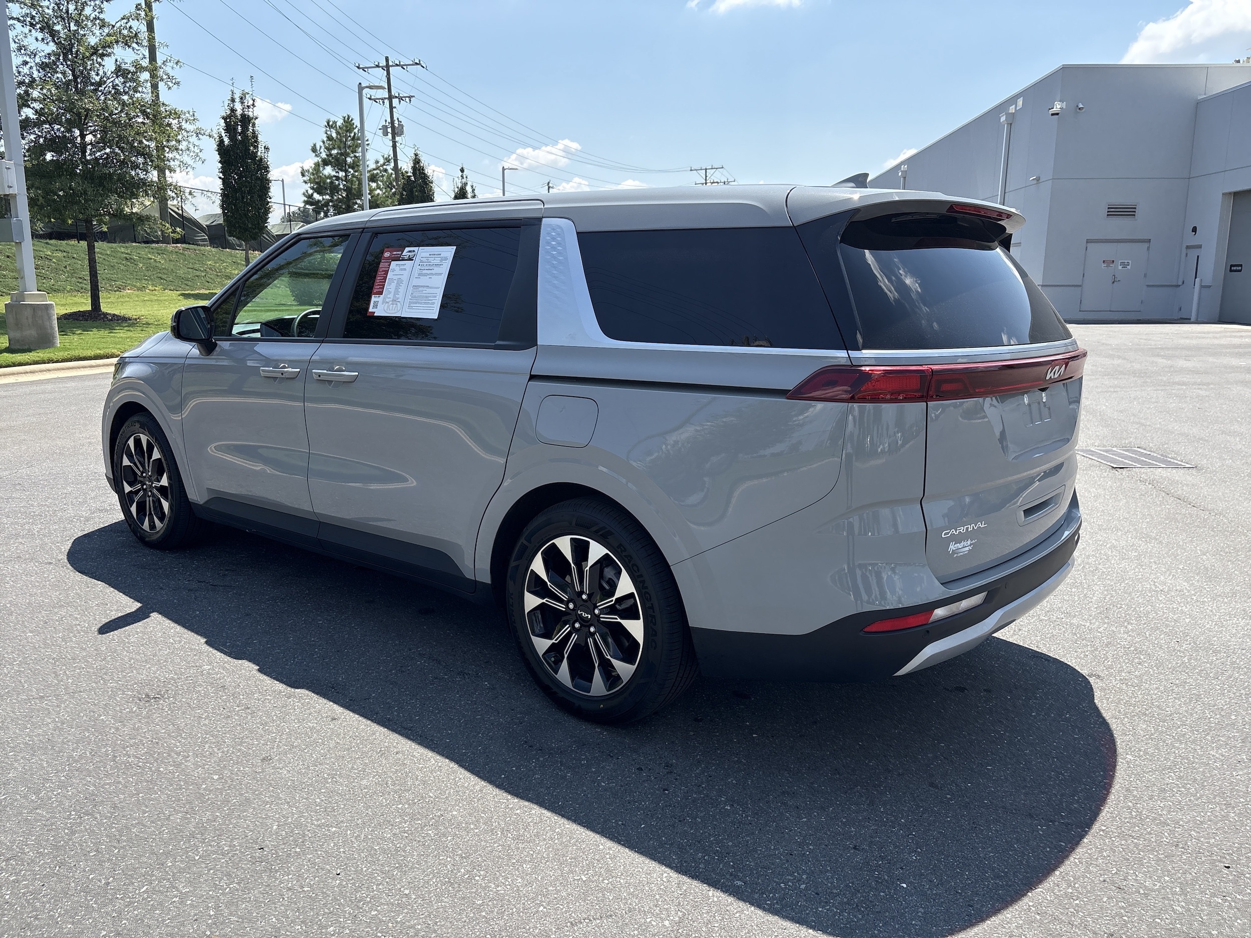 2024 Kia Carnival EX