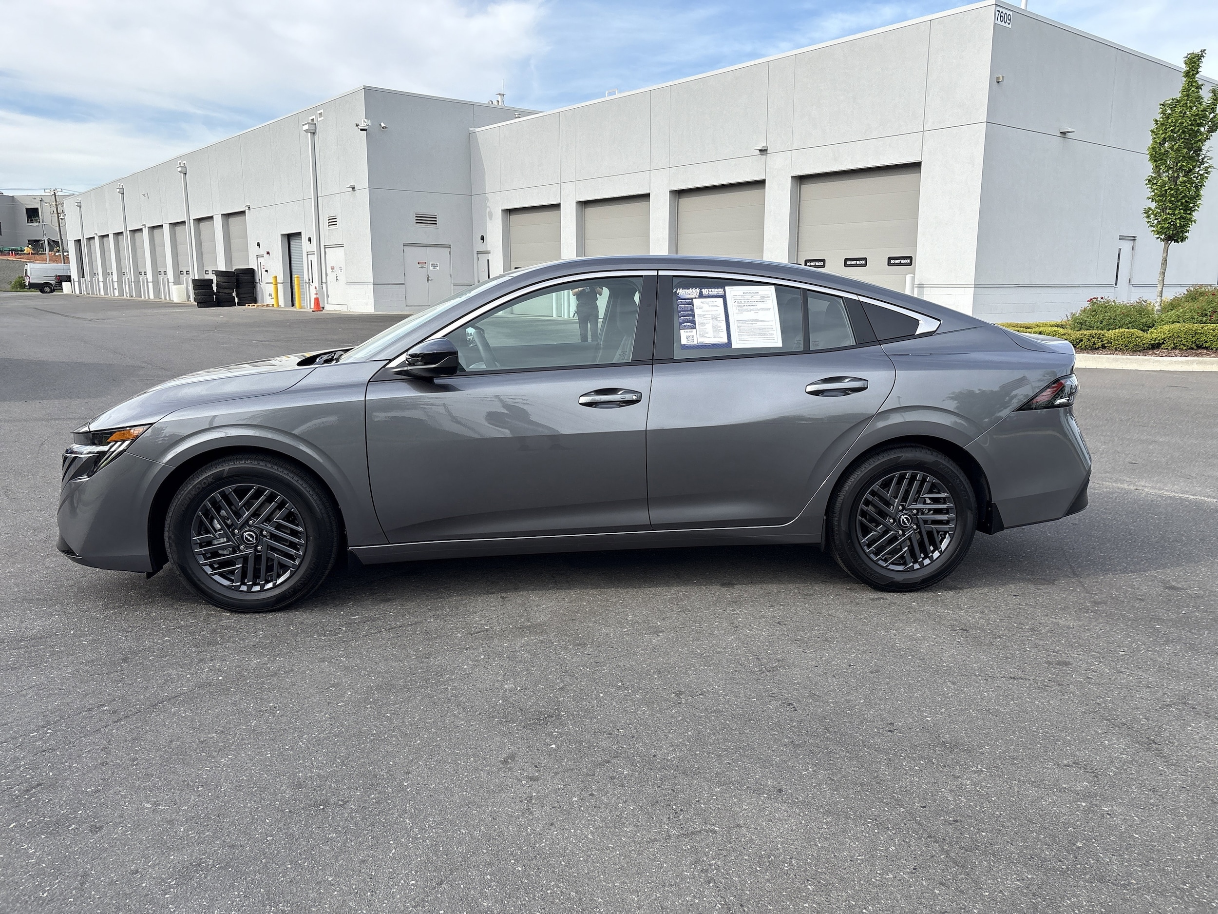 2026 Nissan Sentra SV photo 6