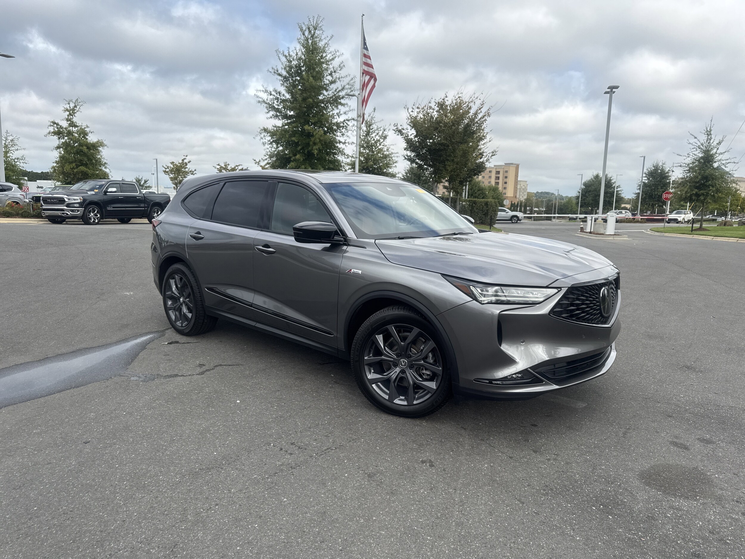 2023 Acura MDX SH-AWD A-Spec photo 2