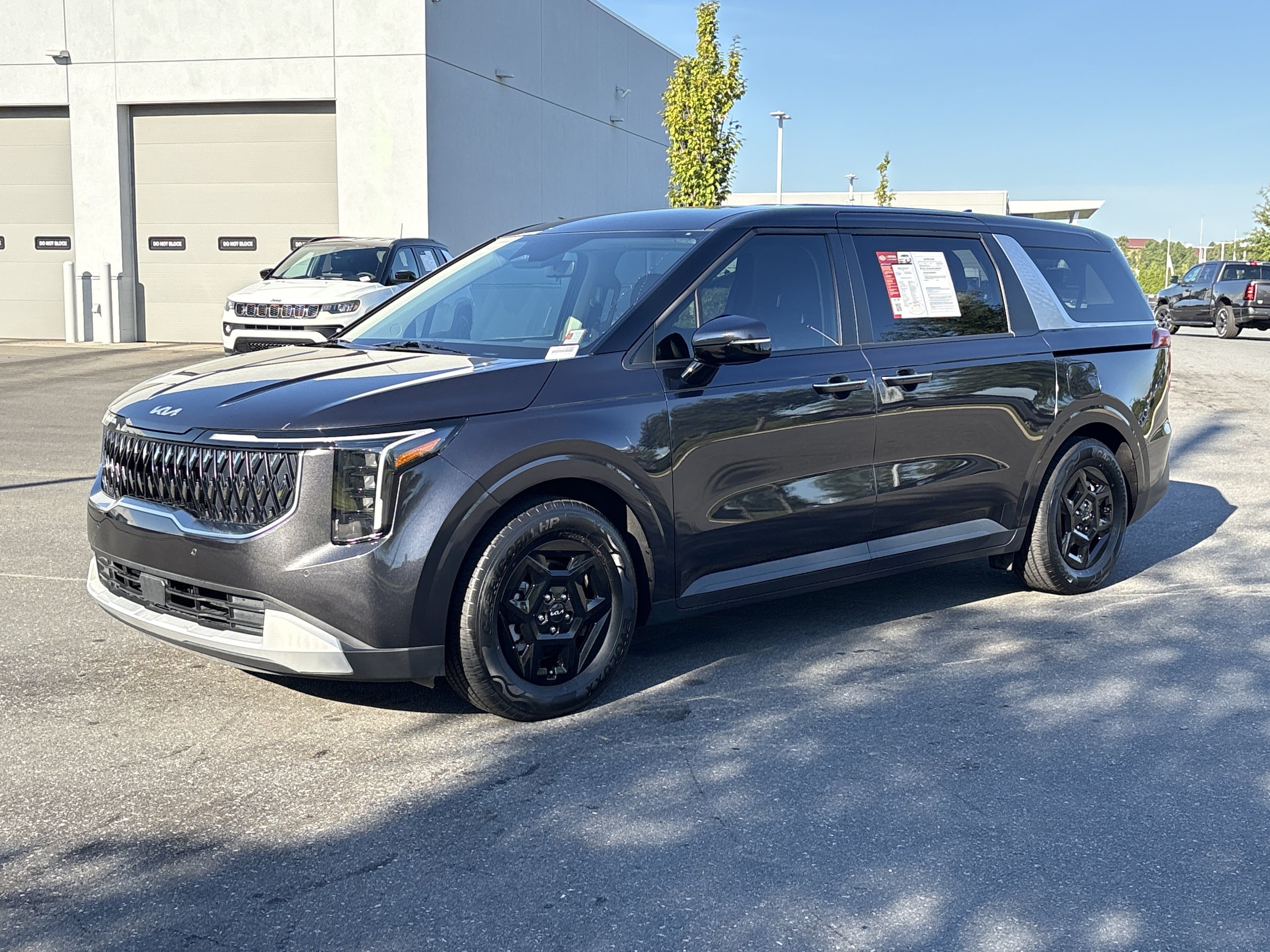 2025 Kia Carnival LXS