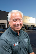 Staff member Mike Kulikowski from ID_6928af918fa5