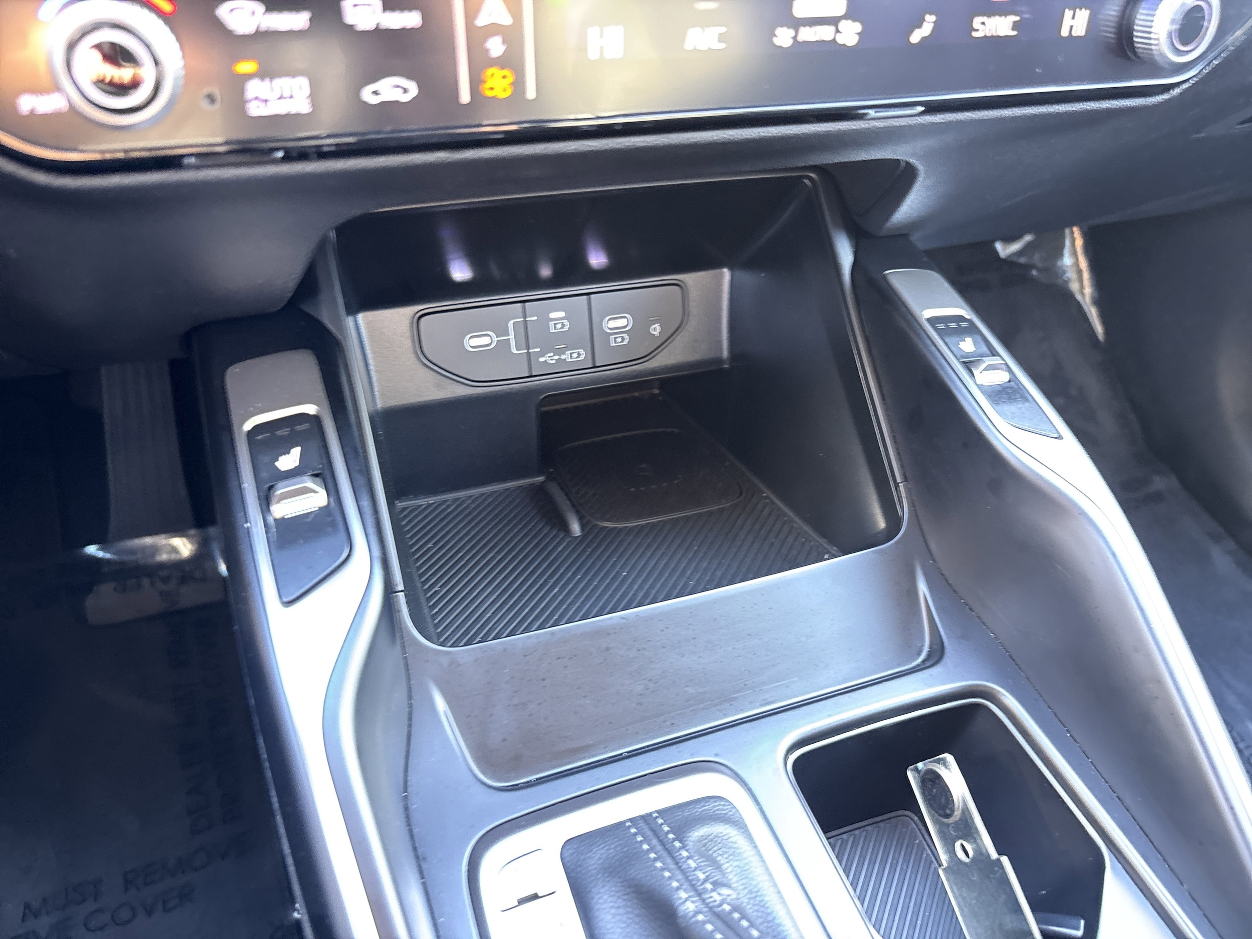 2025 Kia Sorento EX photo 4