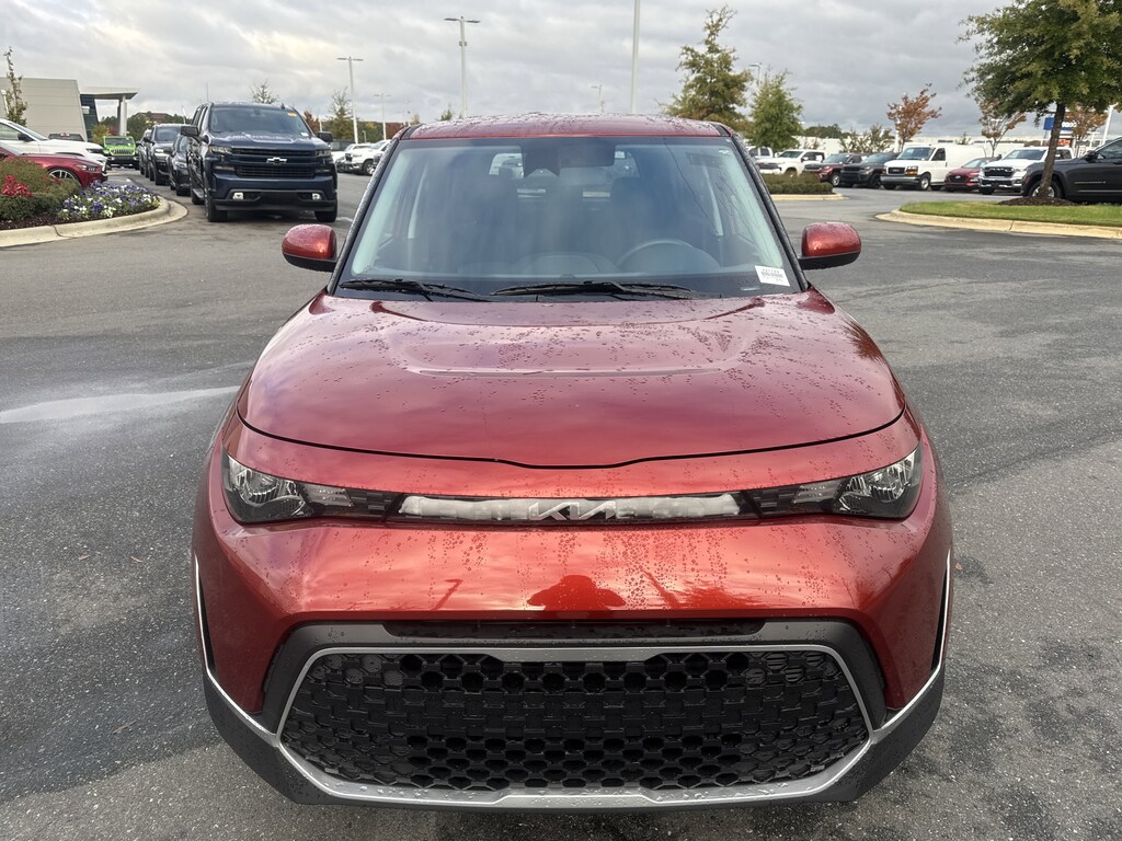 Used 2025 Kia Soul LX Hatchback