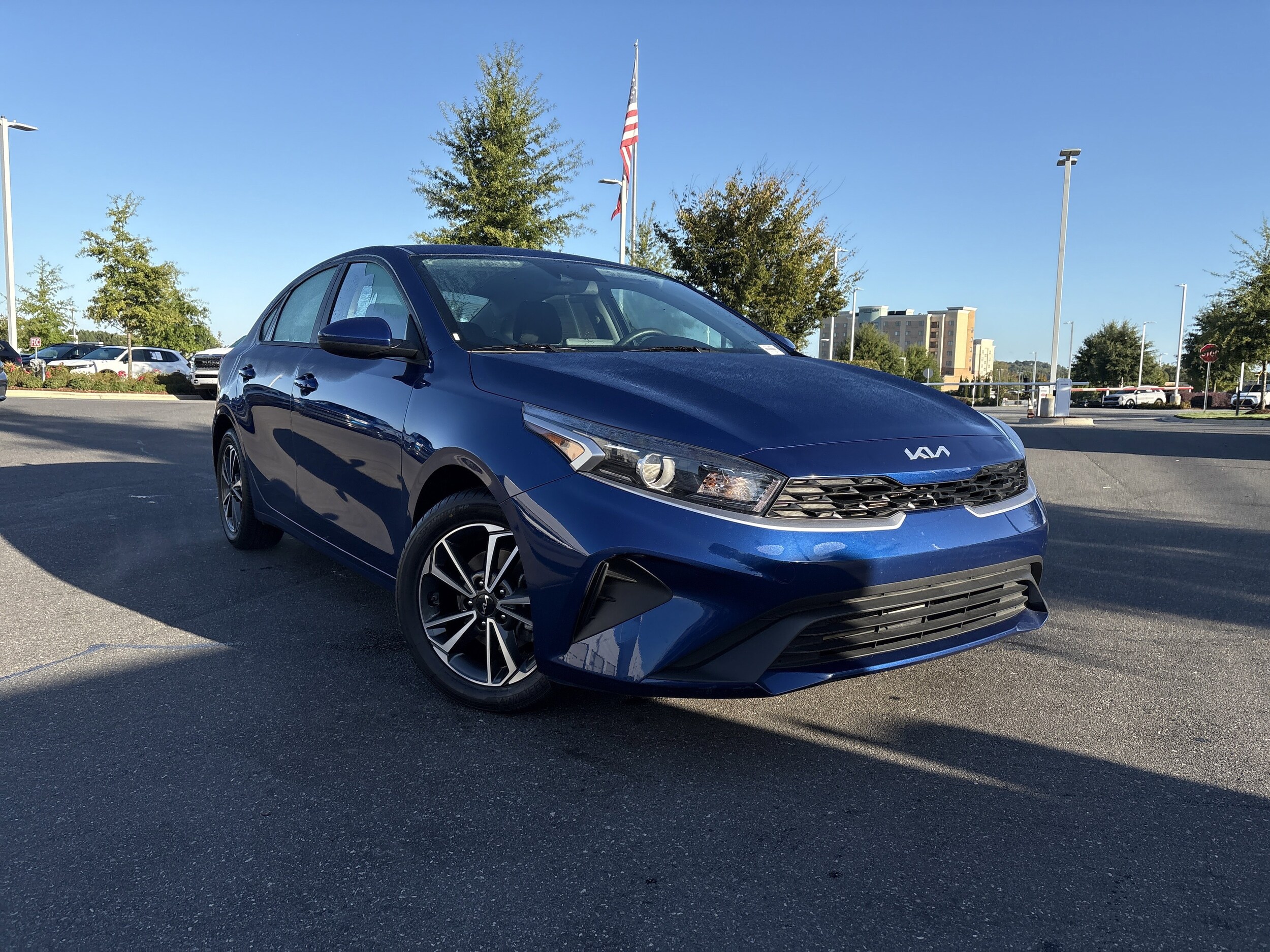 2023 Kia Forte LXS photo 2