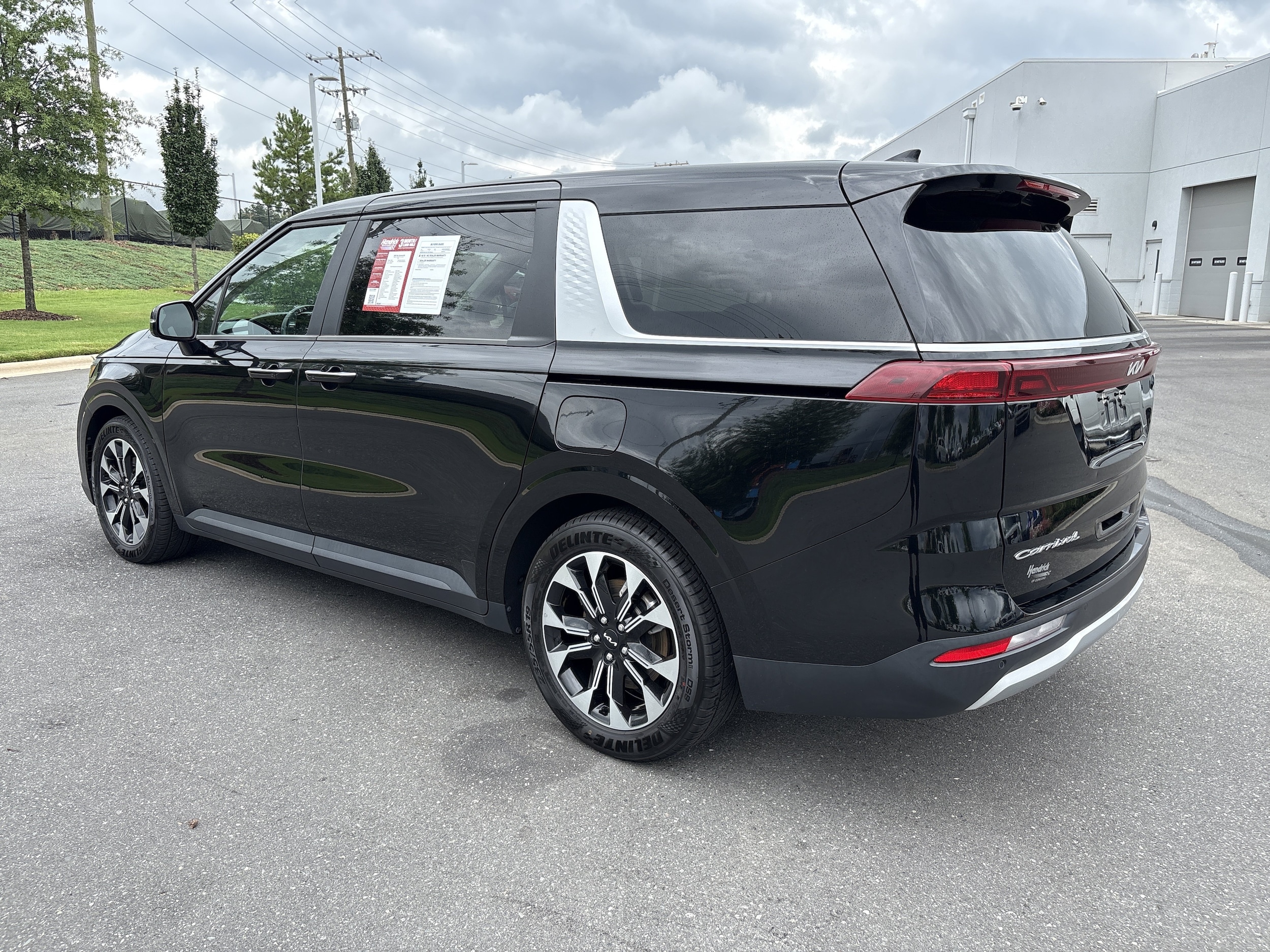Kia Carnival EX
