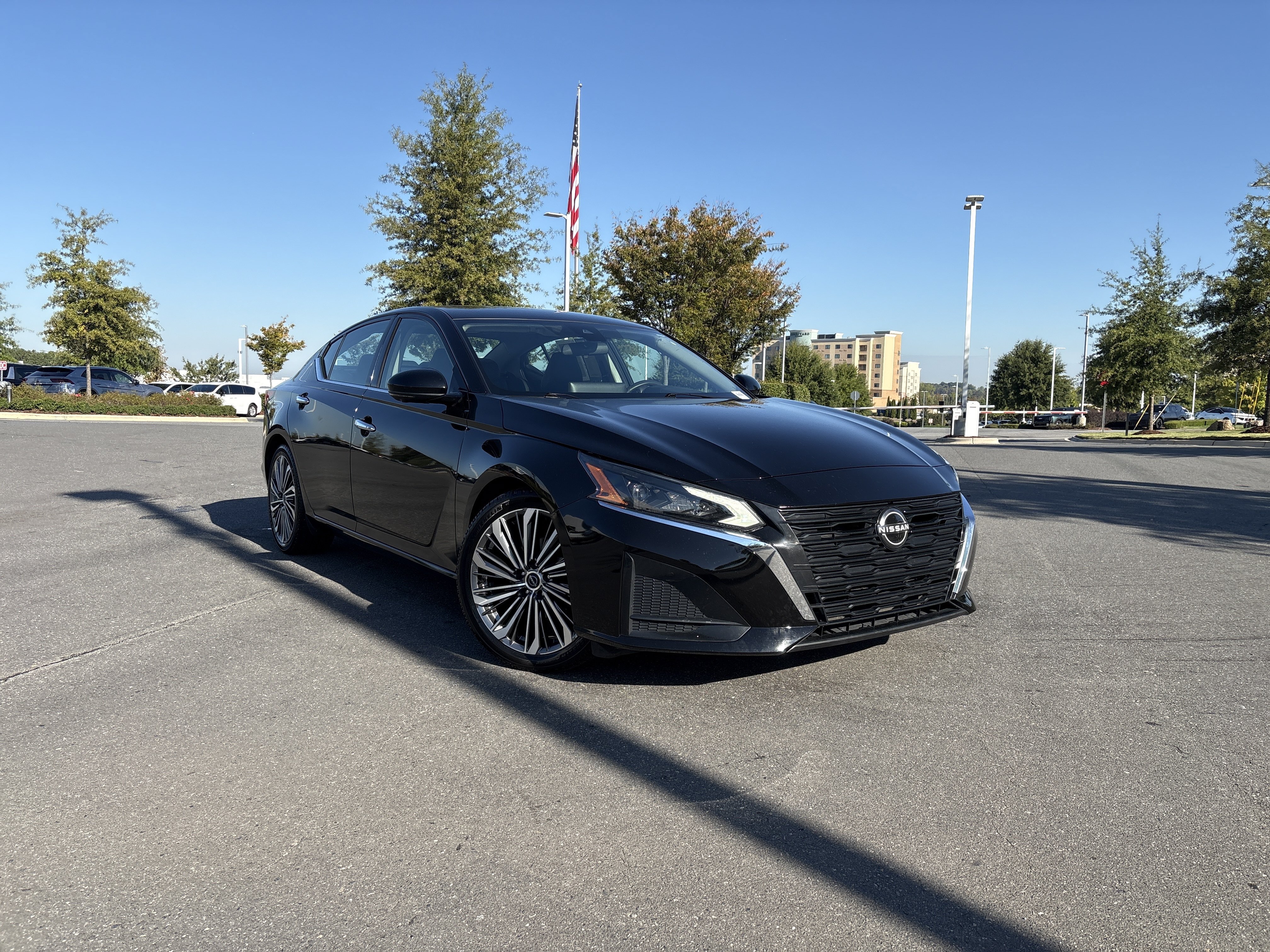Used 2023 Nissan Altima 2.5 SL Sedan