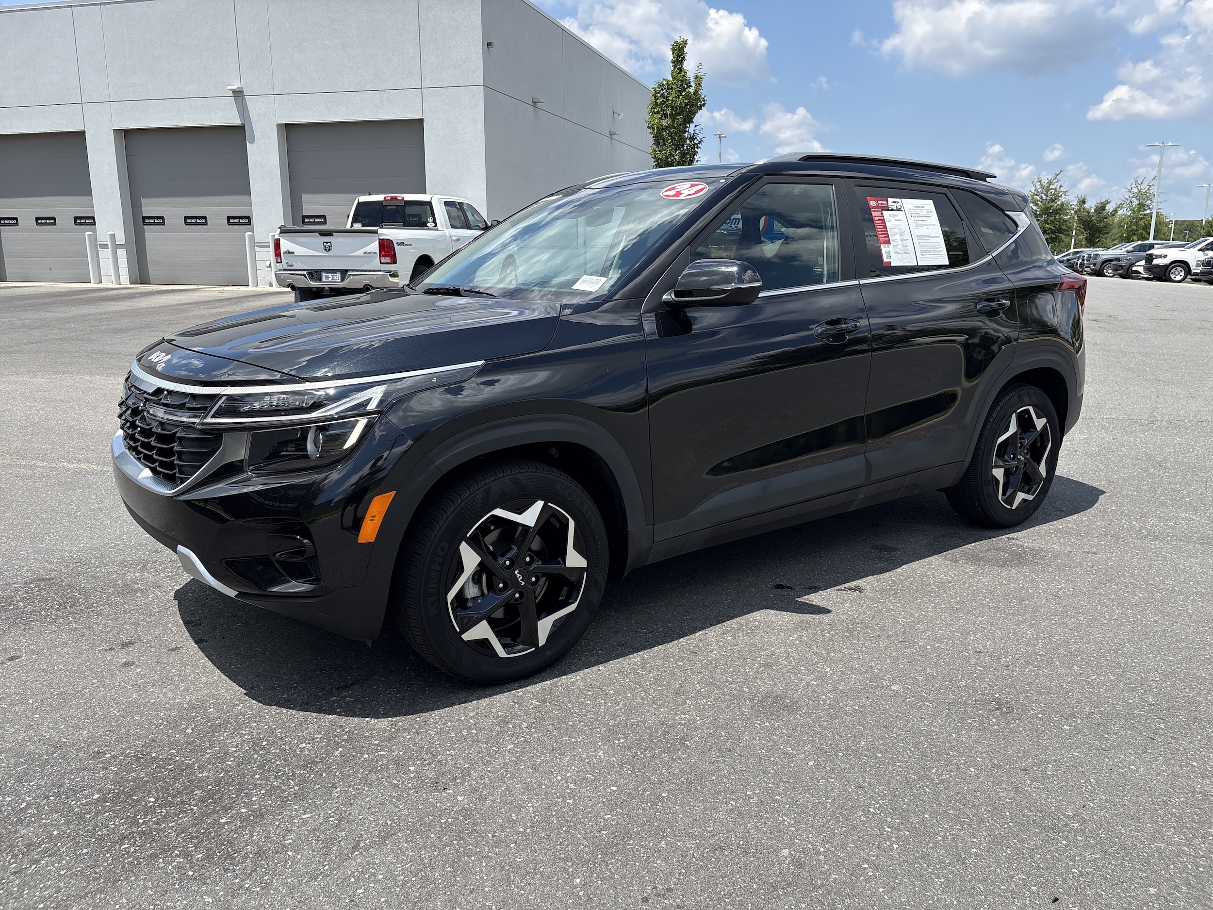Kia Seltos EX