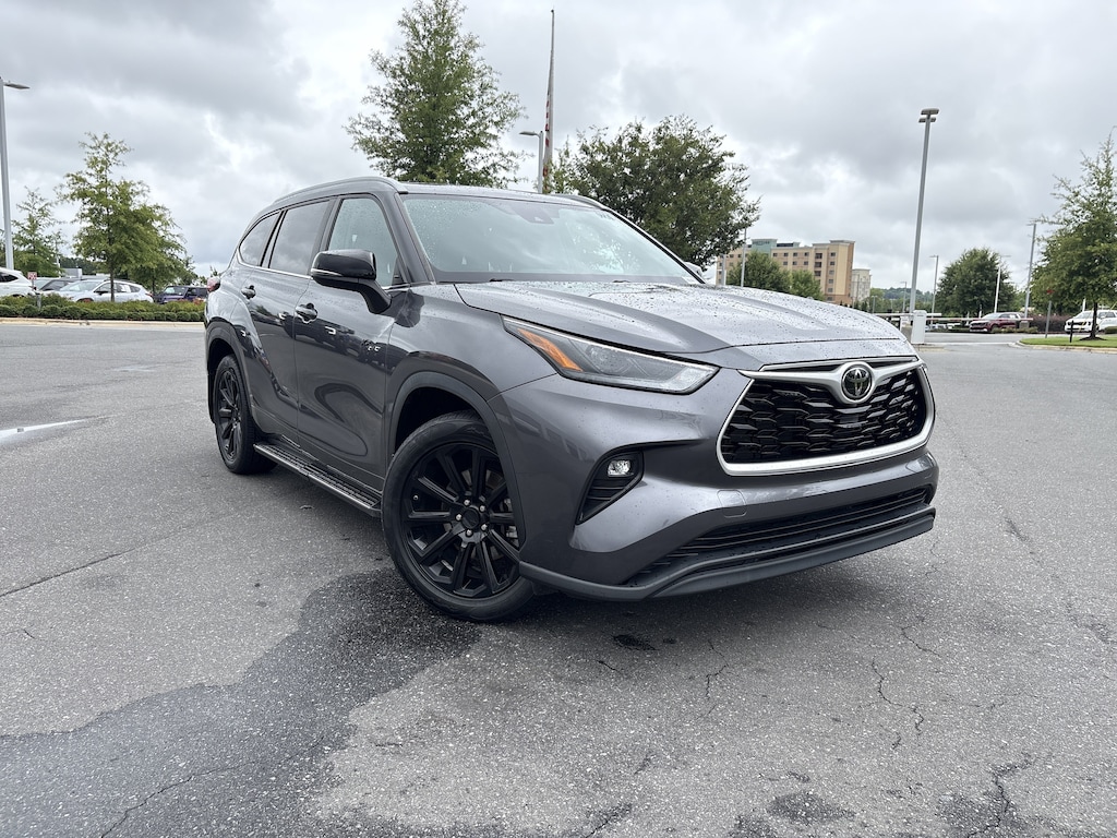 Used 2023 Toyota Highlander XLE SUV