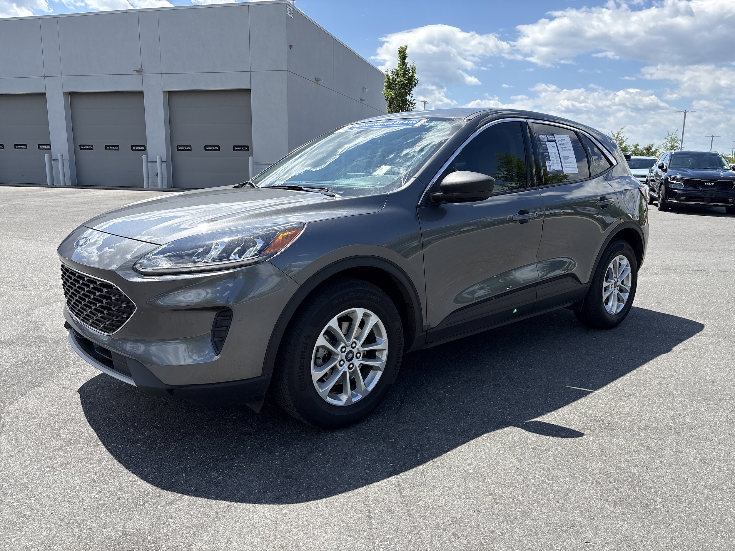 2022 Ford Escape SE photo 4