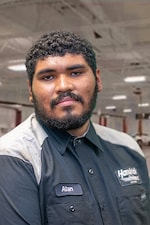 Staff member Alan Hermenegildo from ID_10ac453aec87