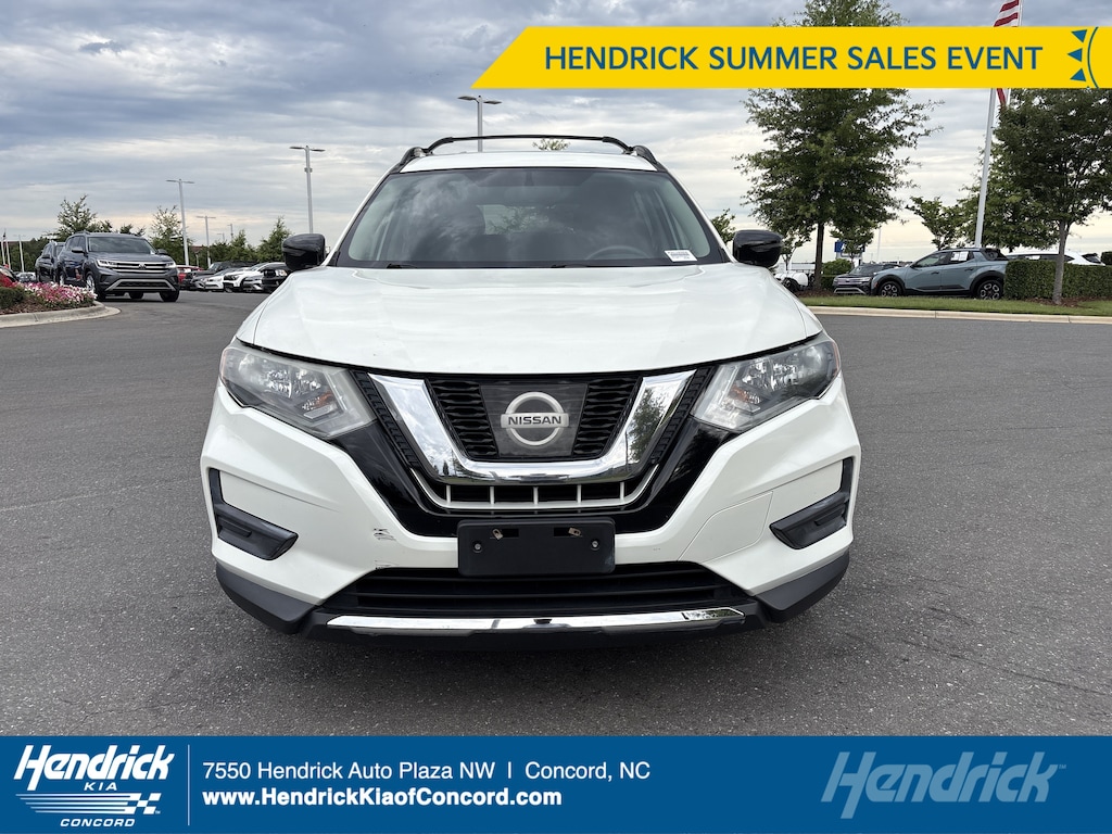 Used 2017 Nissan Rogue SV SUV