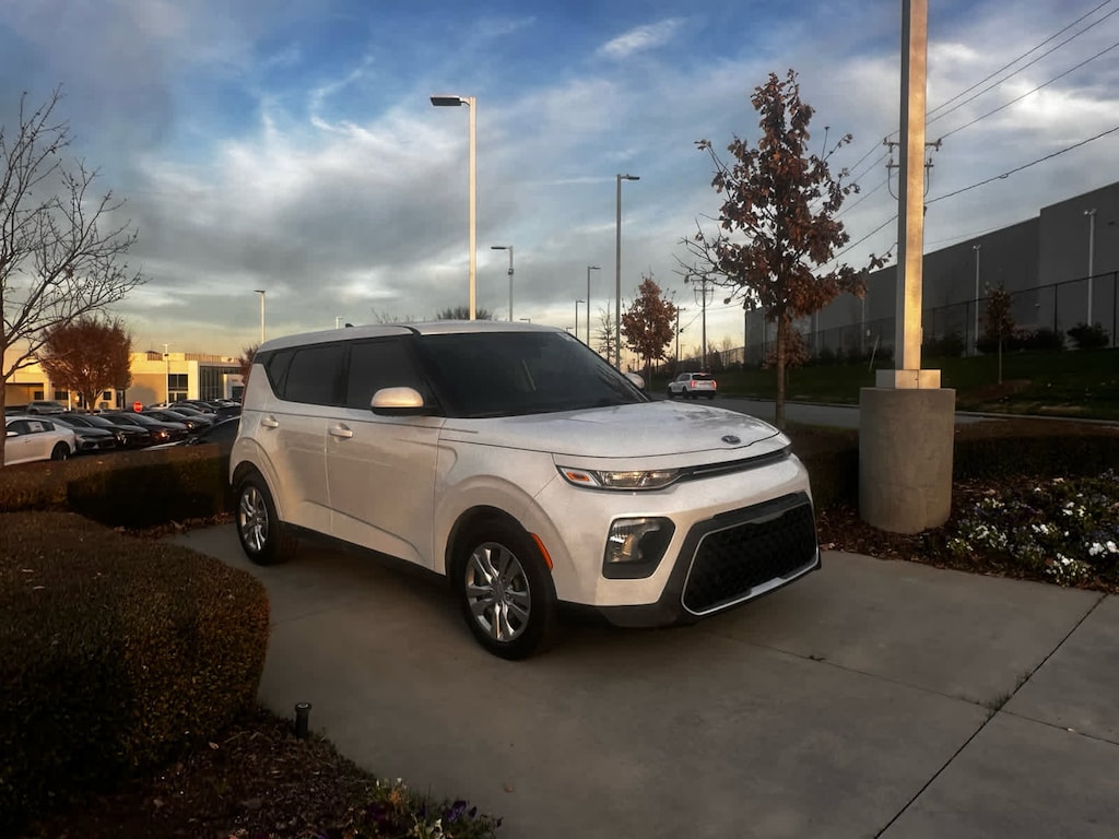 Certified 2020 Kia Soul LX Hatchback