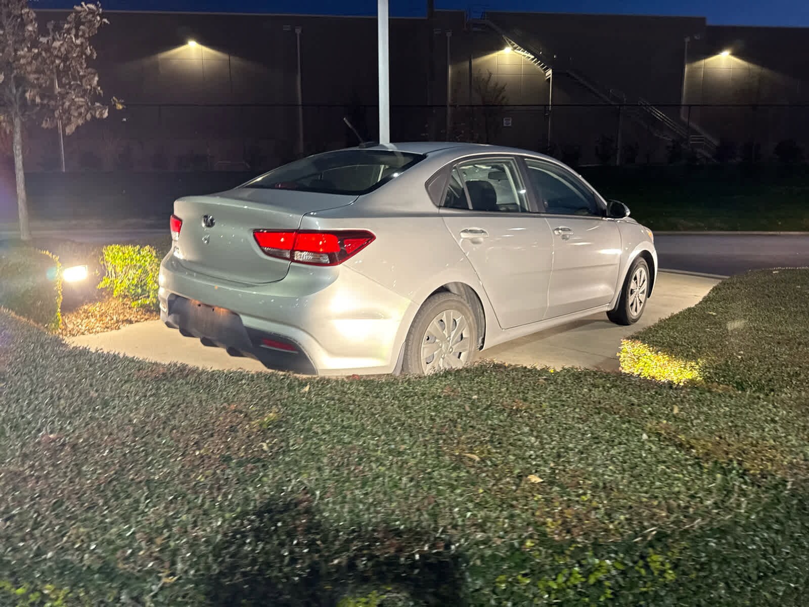 2019 Kia Rio LX photo 2