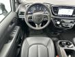 2025 Chrysler Pacifica Select Minivan