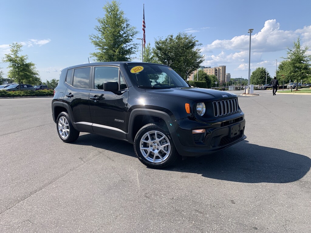 Certified 2023 Jeep Renegade Latitude SUV
