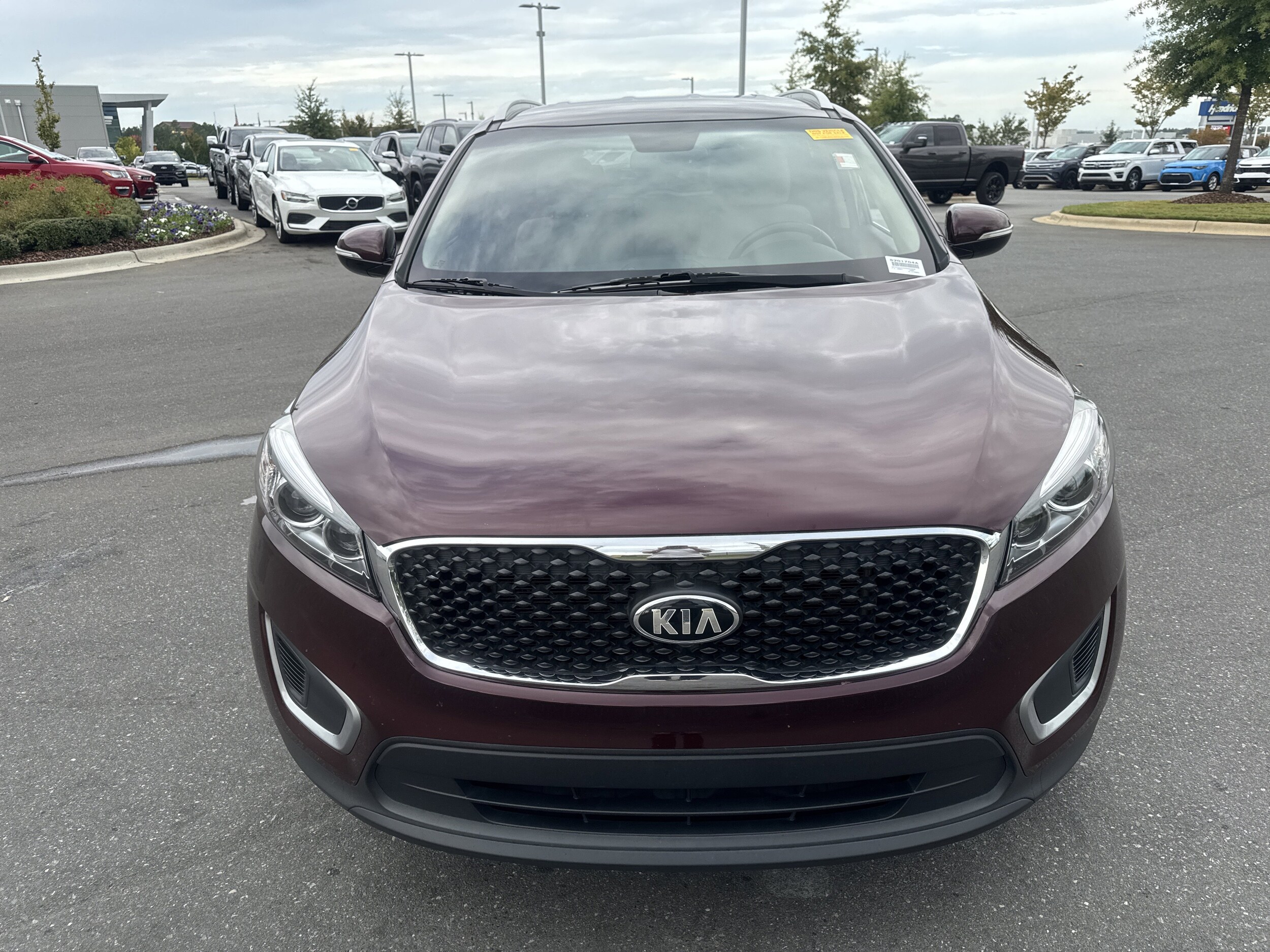 2017 Kia Sorento LX photo 2