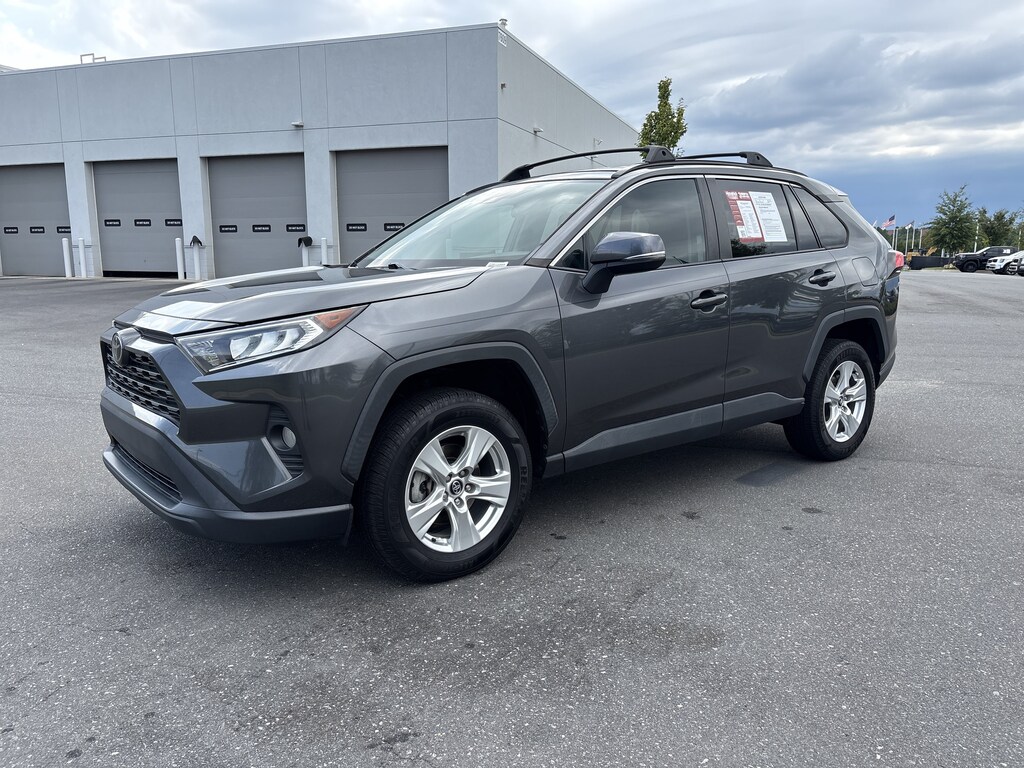 Used 2020 Toyota RAV4 XLE SUV