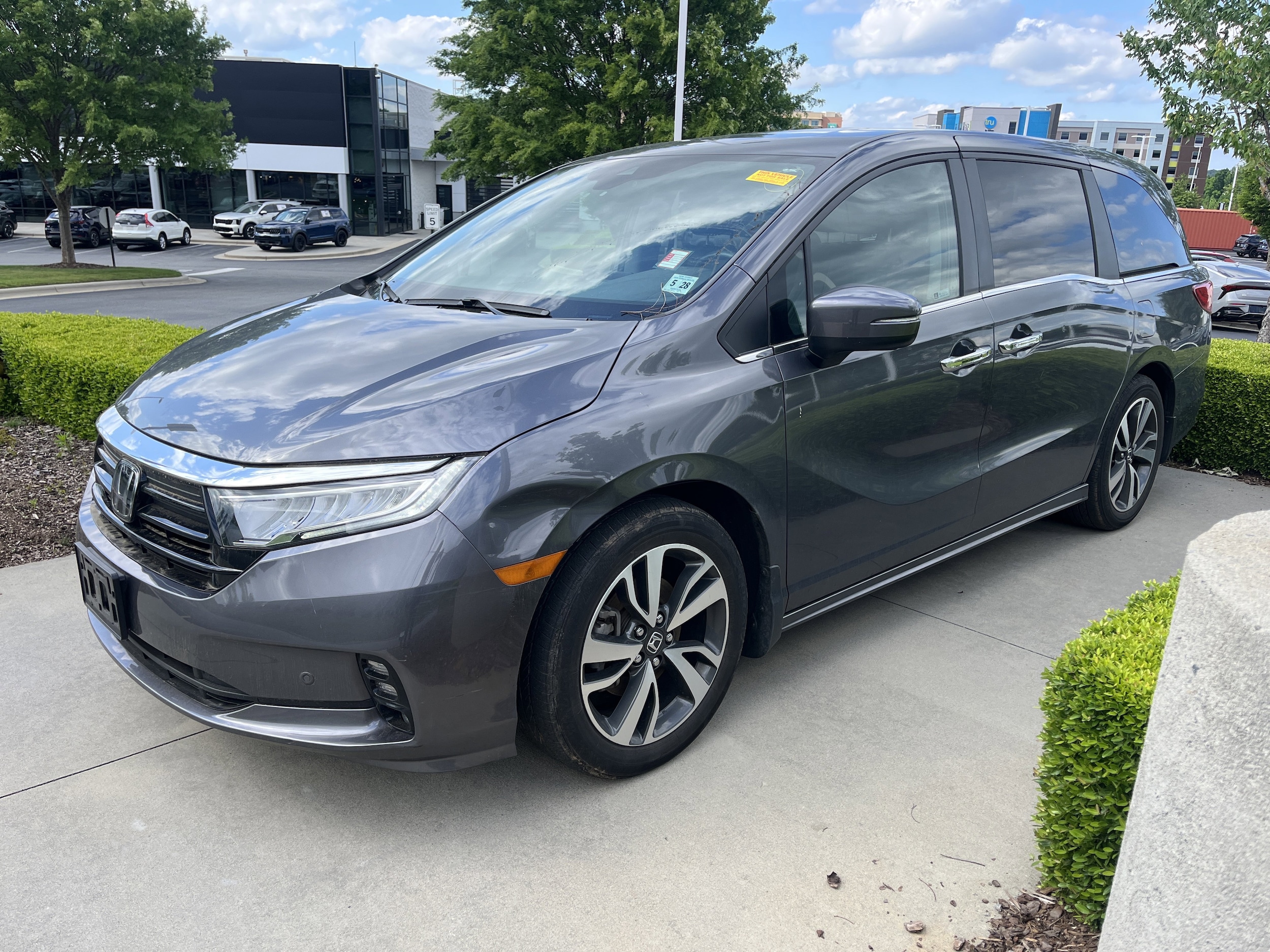 2023 Honda Odyssey Touring photo 4