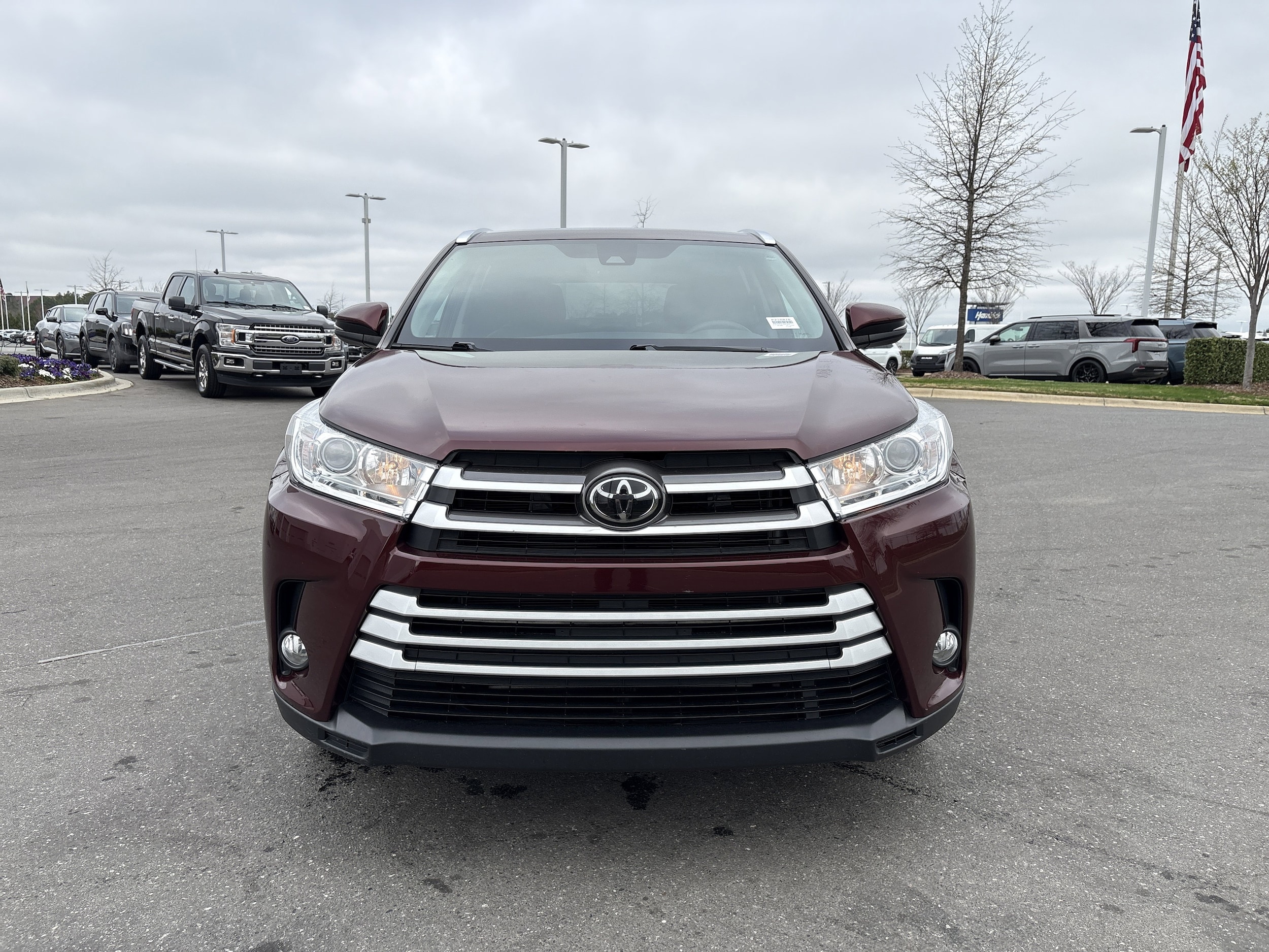 2018 Toyota Highlander XLE photo 2