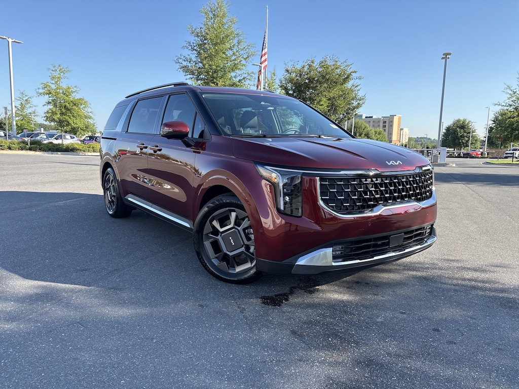 Certified 2025 Kia Carnival SX Minivan