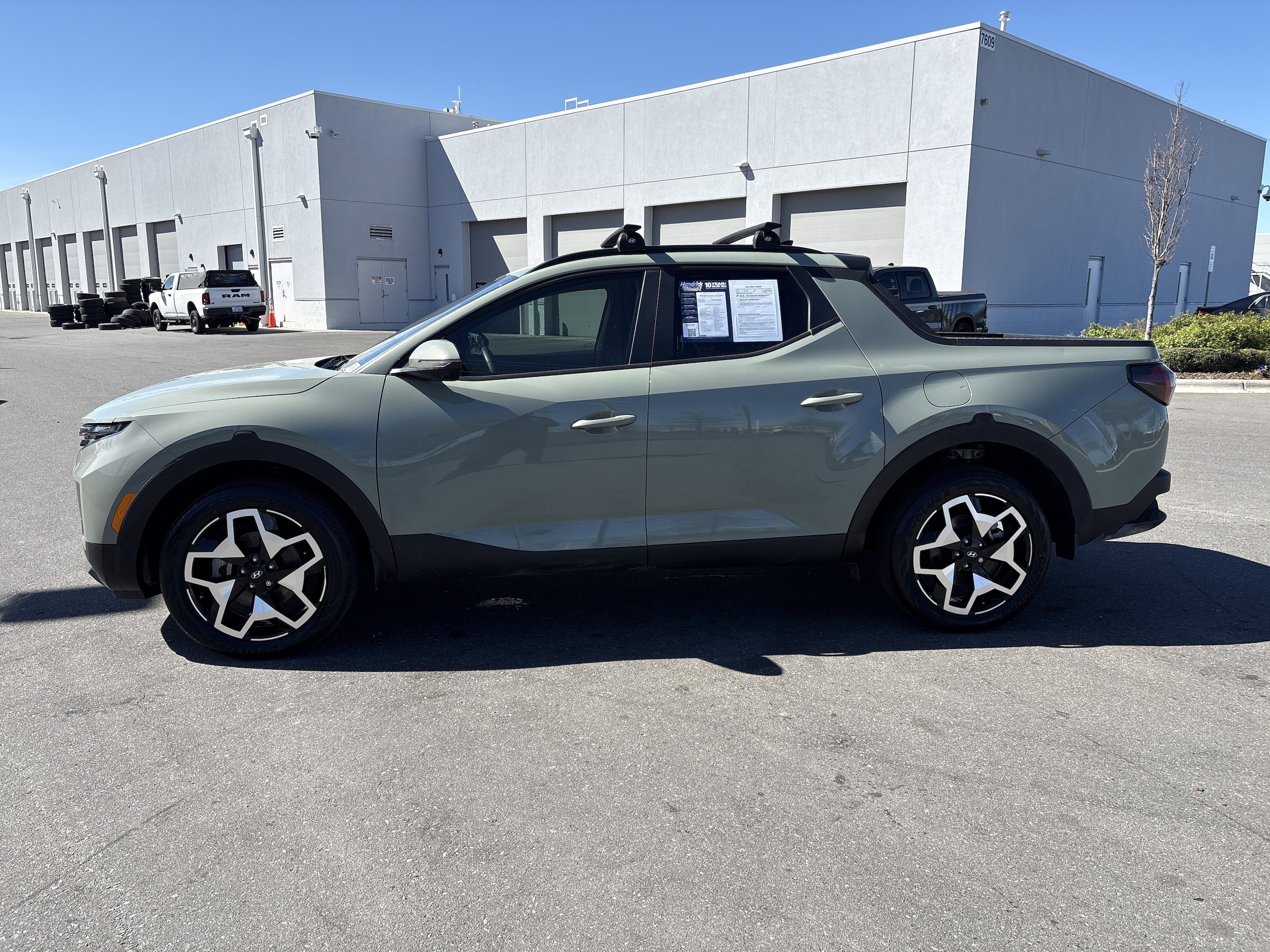 2023 Hyundai Santa Cruz Limited photo 5