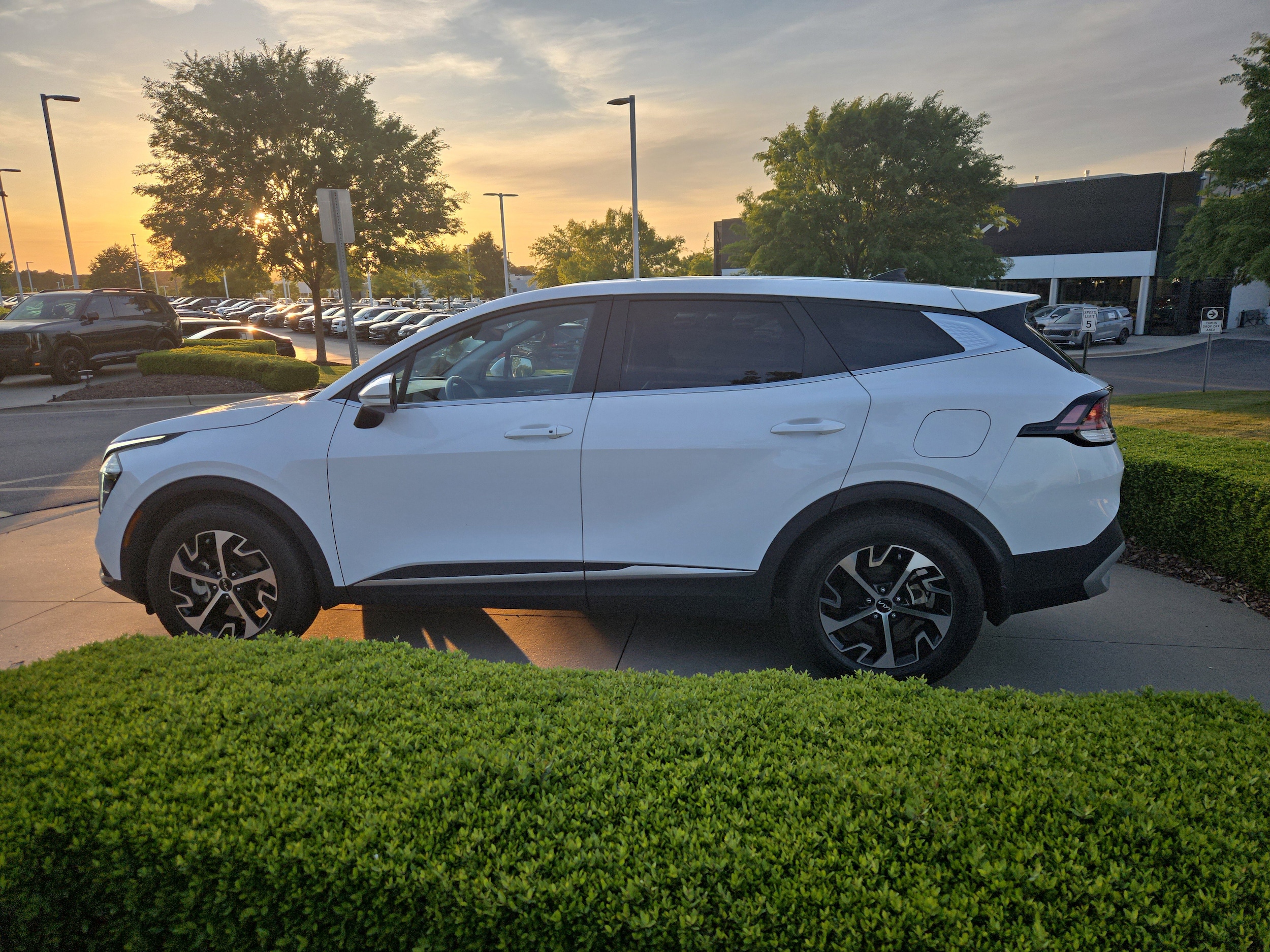 2023 Kia Sportage EX photo 6