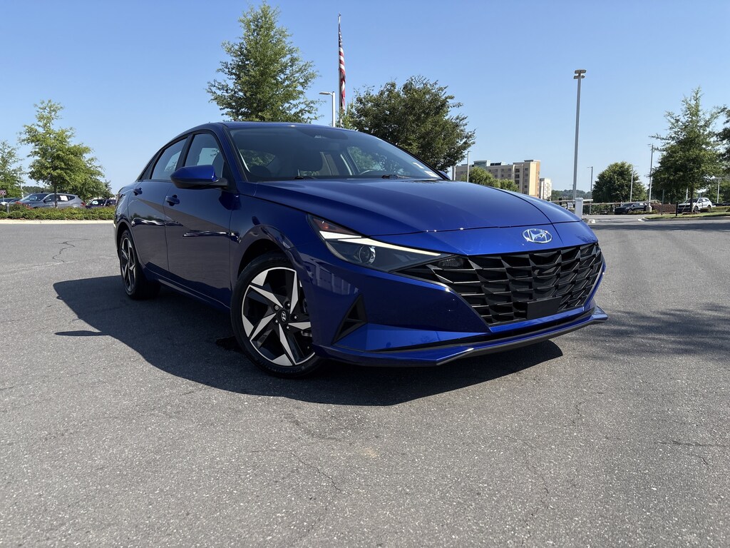 Used 2023 Hyundai Elantra SEL Sedan