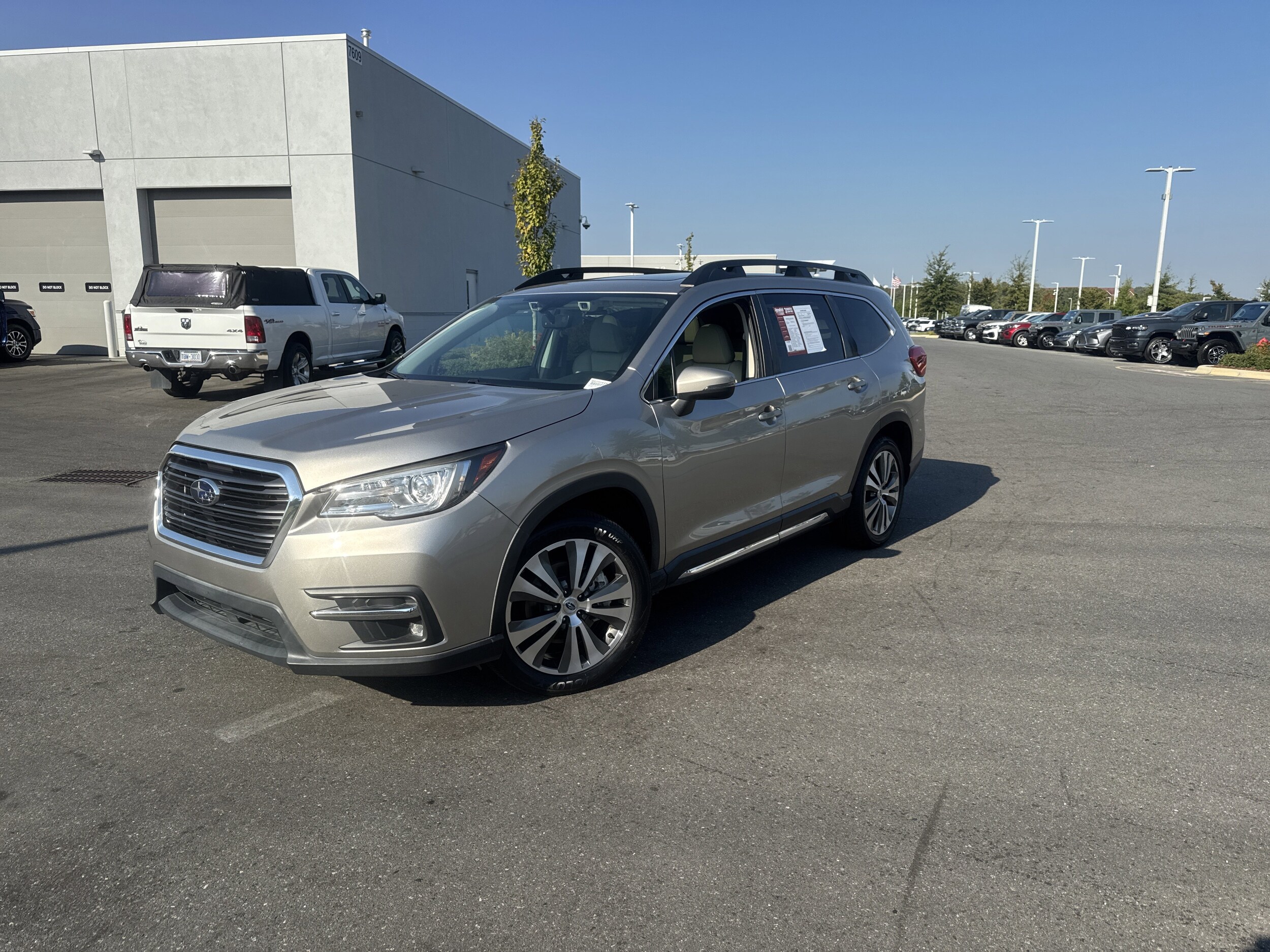 2019 Subaru Ascent Limited photo 2