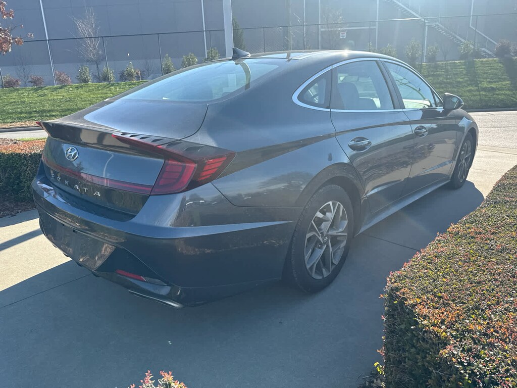 Used 2022 Hyundai Sonata SEL Sedan