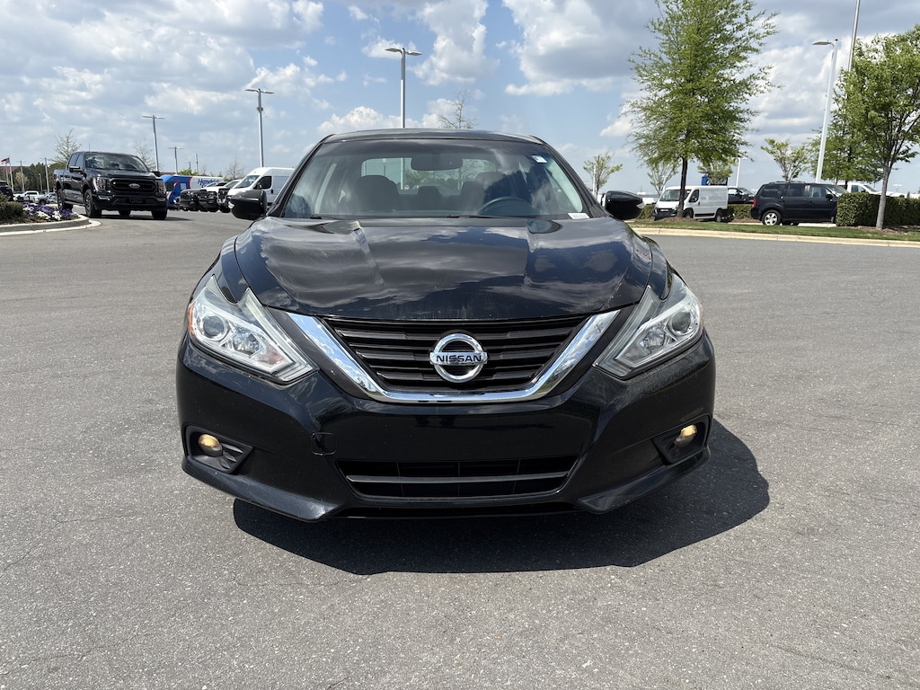 Used 2016 Nissan Altima 2.5 SV Sedan