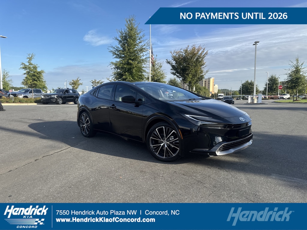 Used 2025 Toyota Prius XLE Hatchback