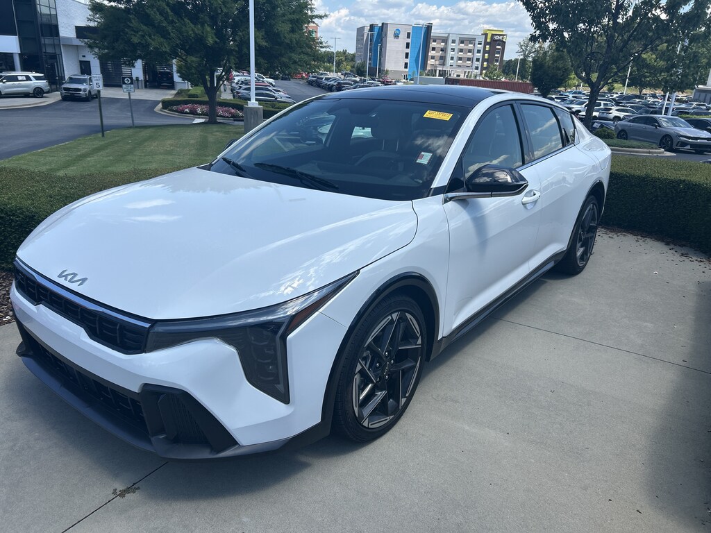 Certified 2025 Kia K4 GT-Line Sedan