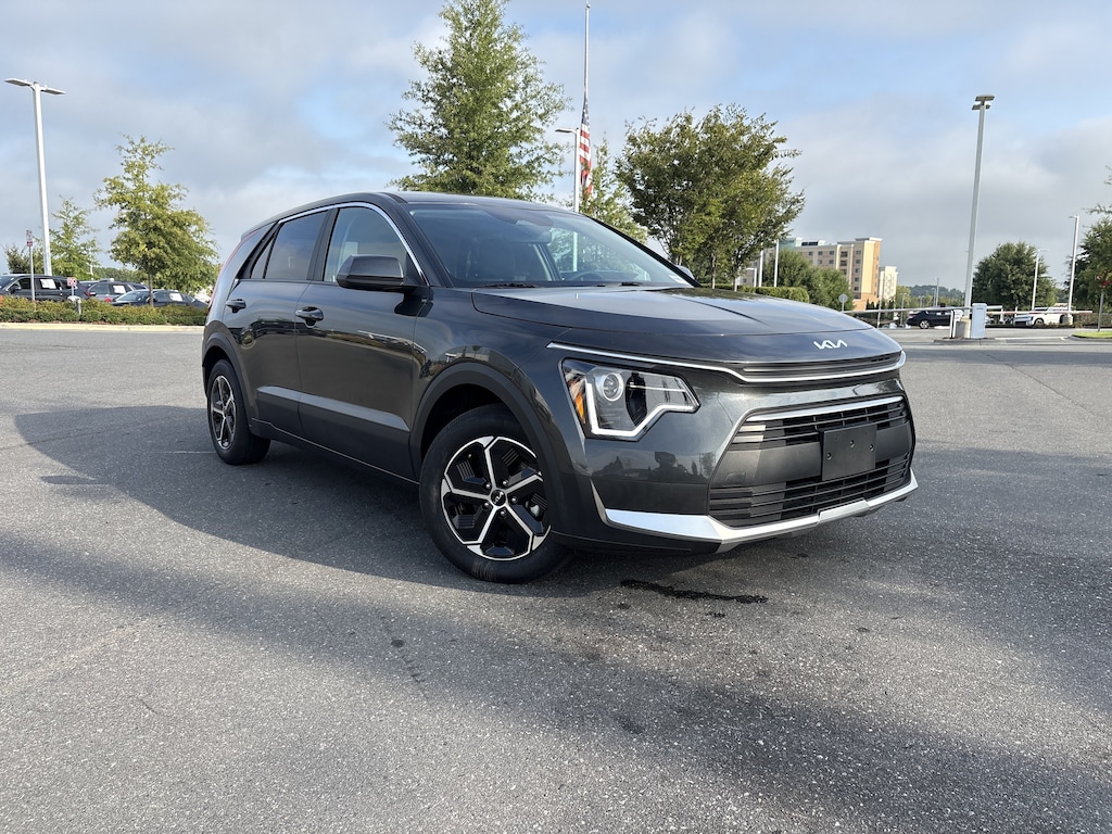 Used 2026 Kia Niro LX SUV
