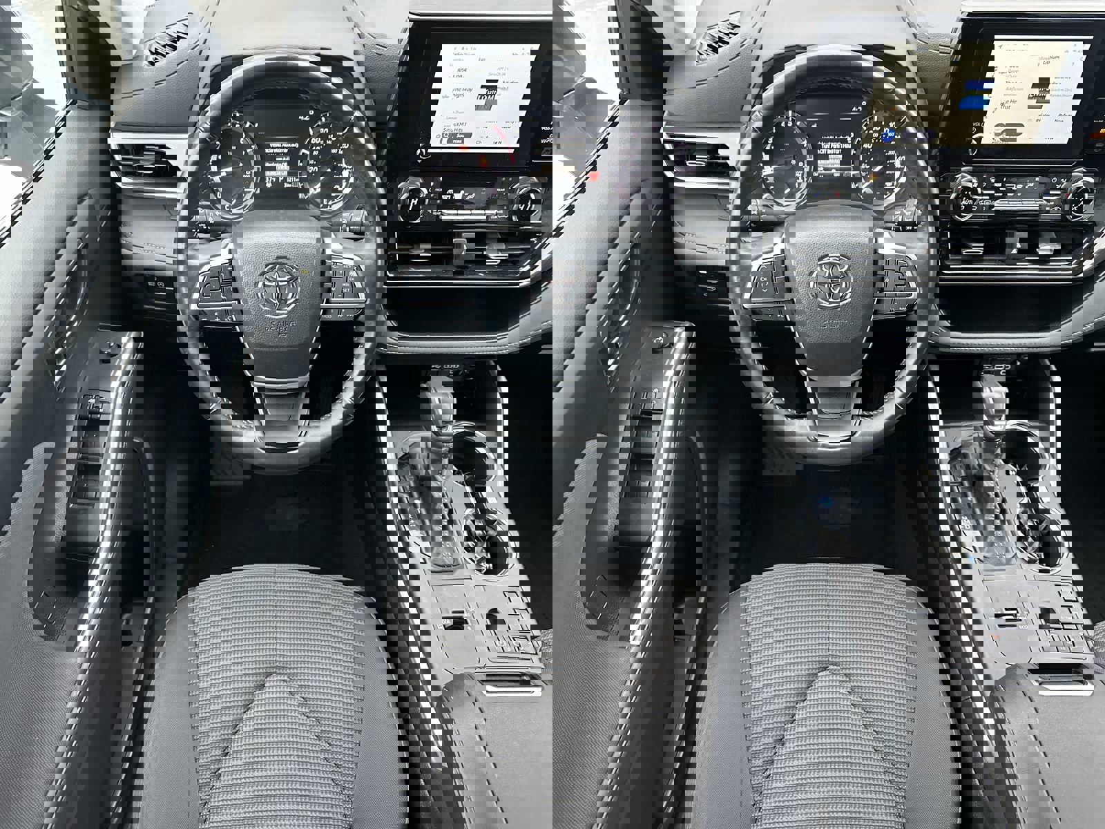 2024 Toyota Highlander LE photo 4