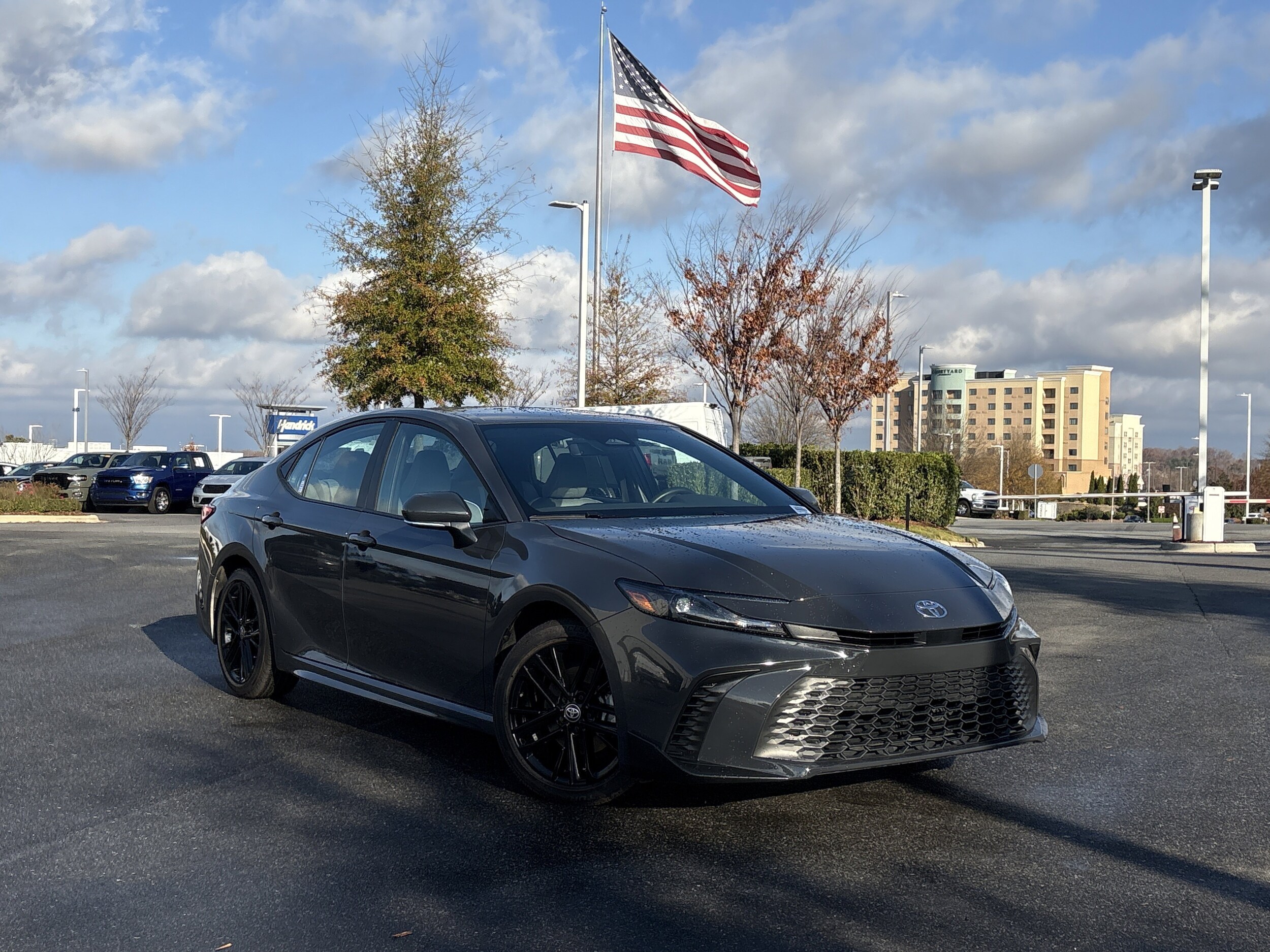 2025 Toyota Camry SE photo 2