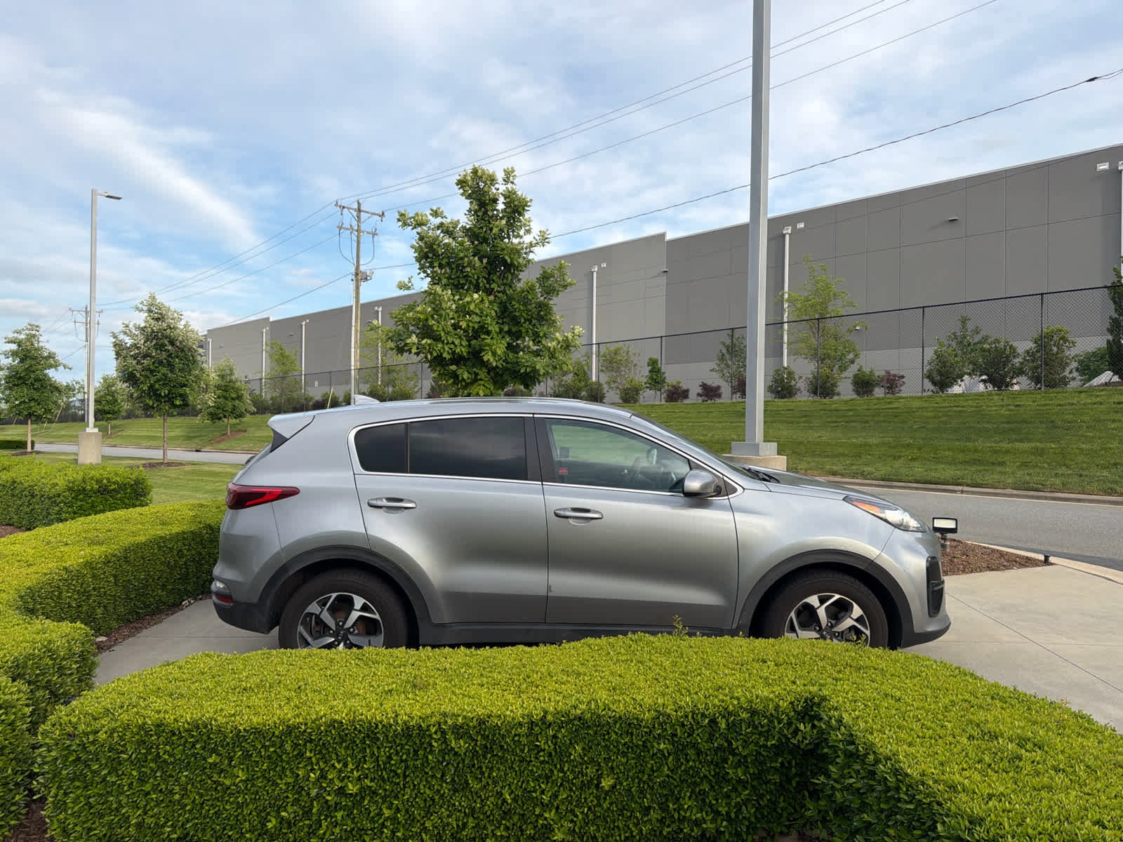 2020 Kia Sportage LX photo 2