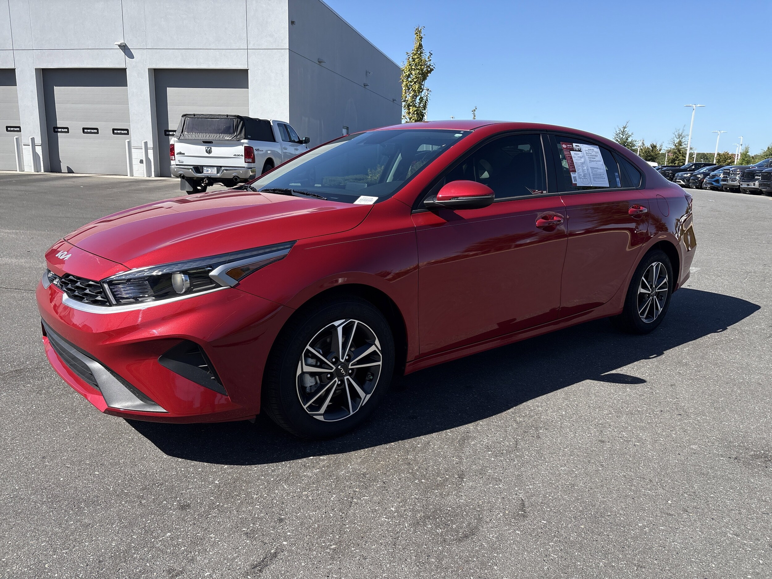 2024 Kia Forte LXS photo 3