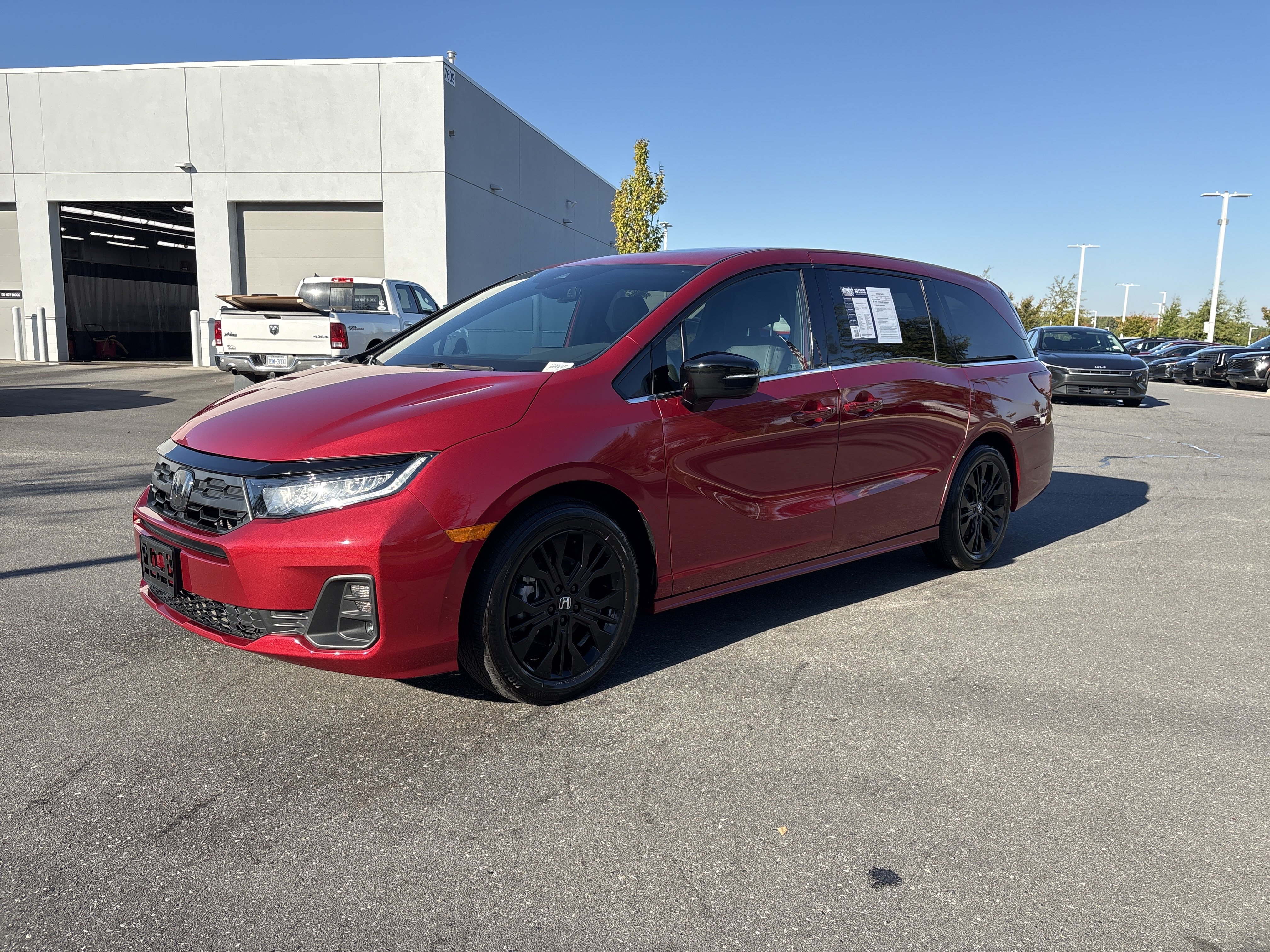 Used 2025 Honda Odyssey Sport-L Minivan