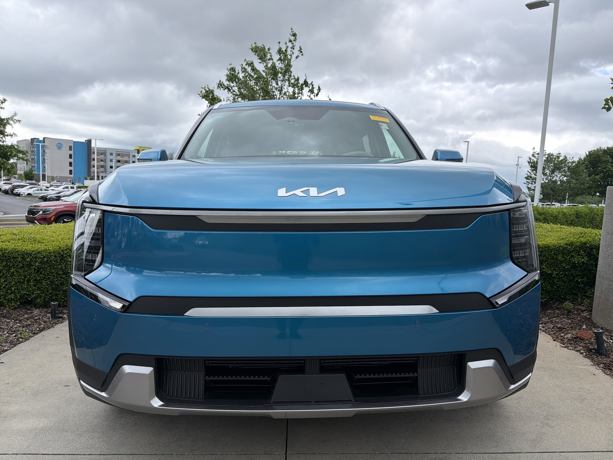 2025 Kia EV9 Wind photo 3