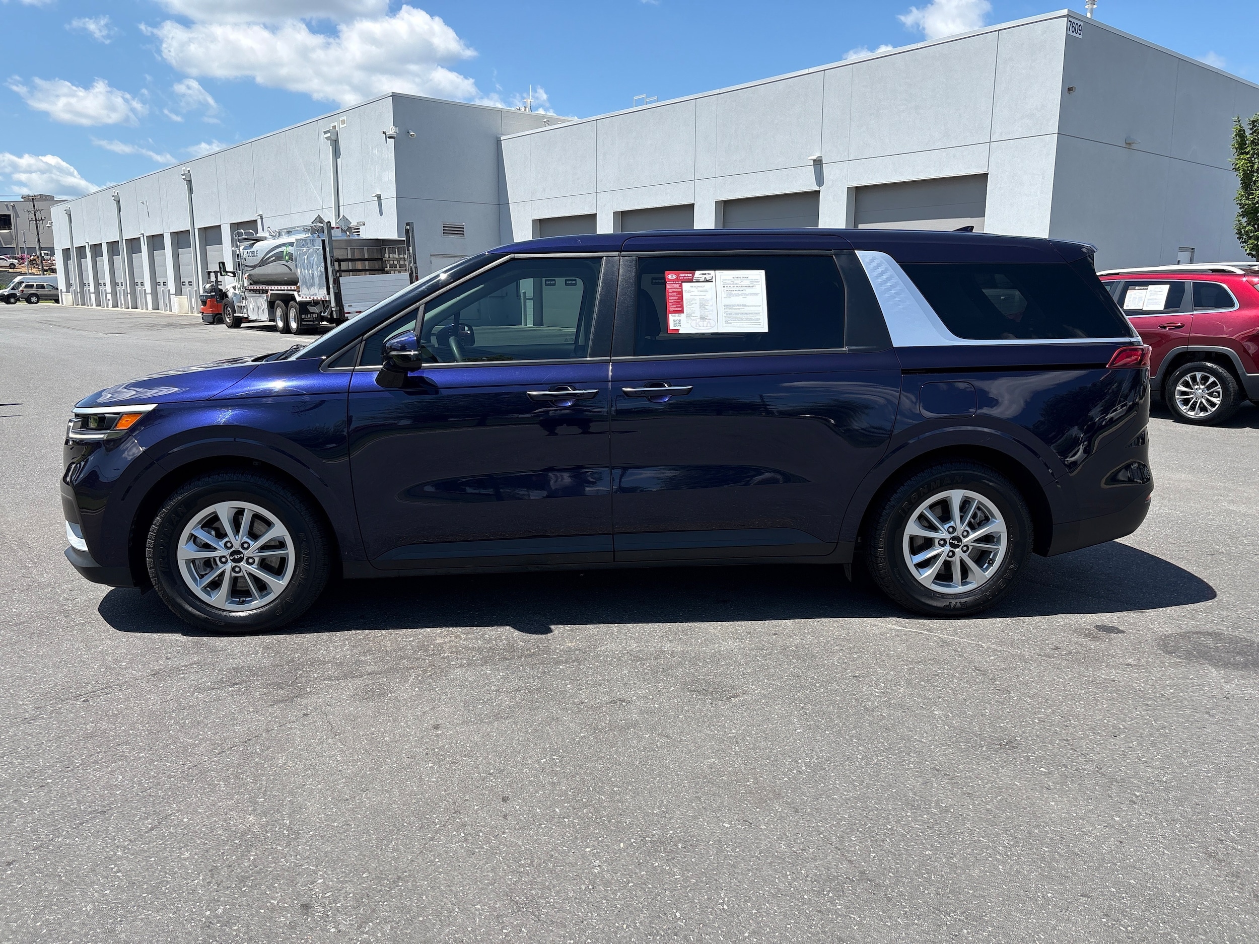 Kia Carnival LX