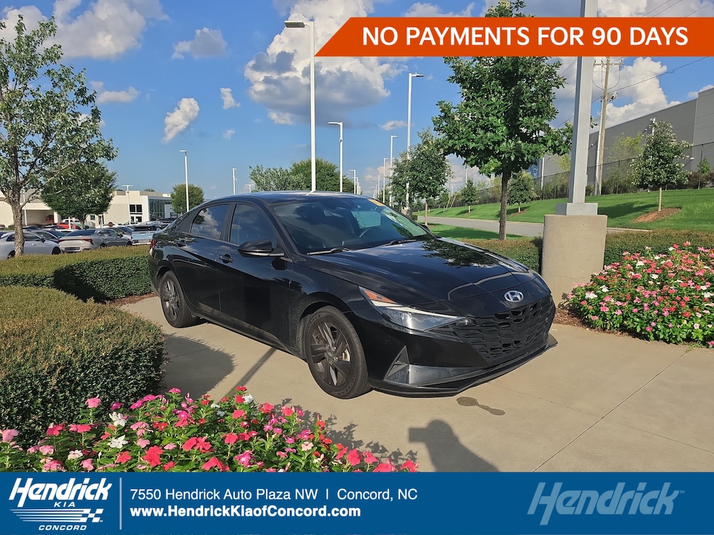 Used 2023 Hyundai Elantra SEL Sedan