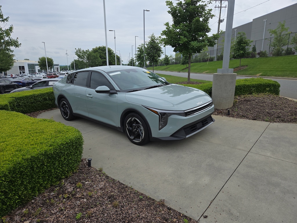 Certified 2025 Kia K4 EX Sedan