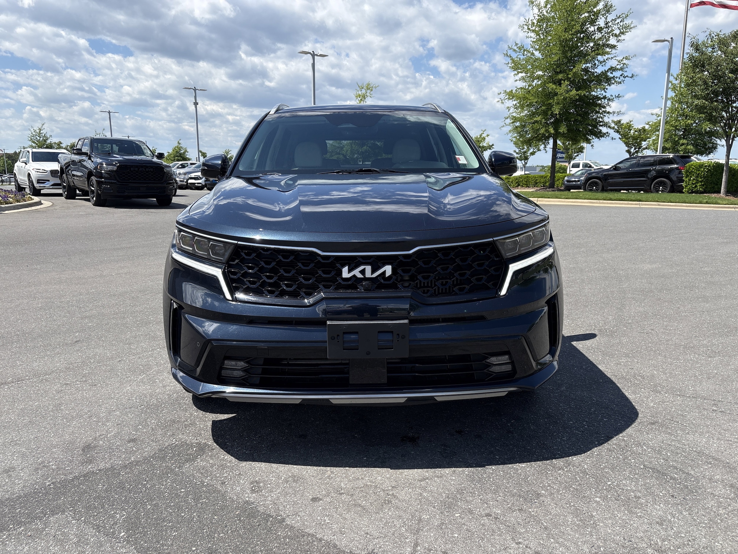 2022 Kia Sorento Plug-In Hybrid SX Prestige photo 2